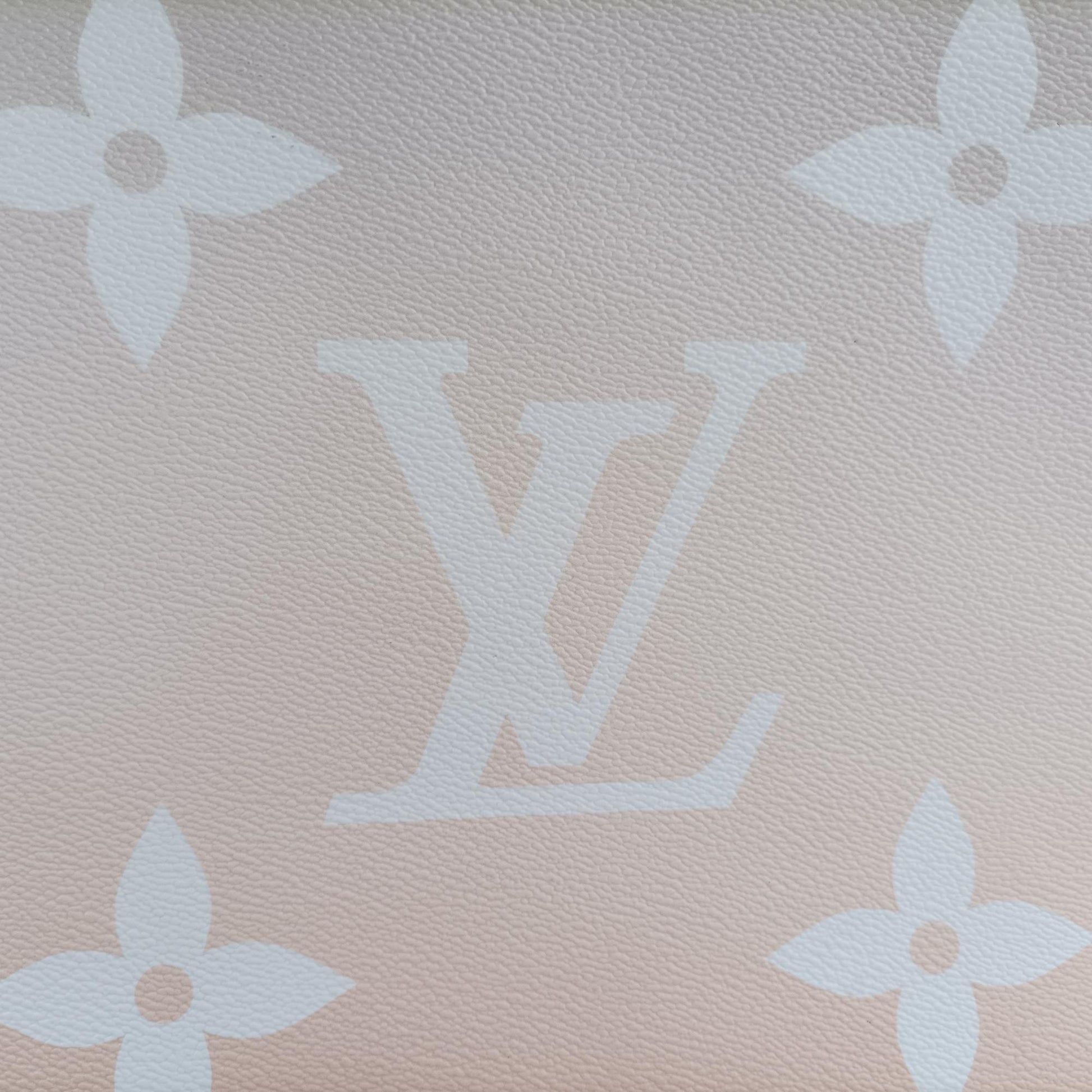 ルイヴィトン Louis Vuitton ショルダーバッグ レディース オンザゴーGM バイ　ザ　プール ミストオンブル モノグラム ジャイアント M57640 ICチップ