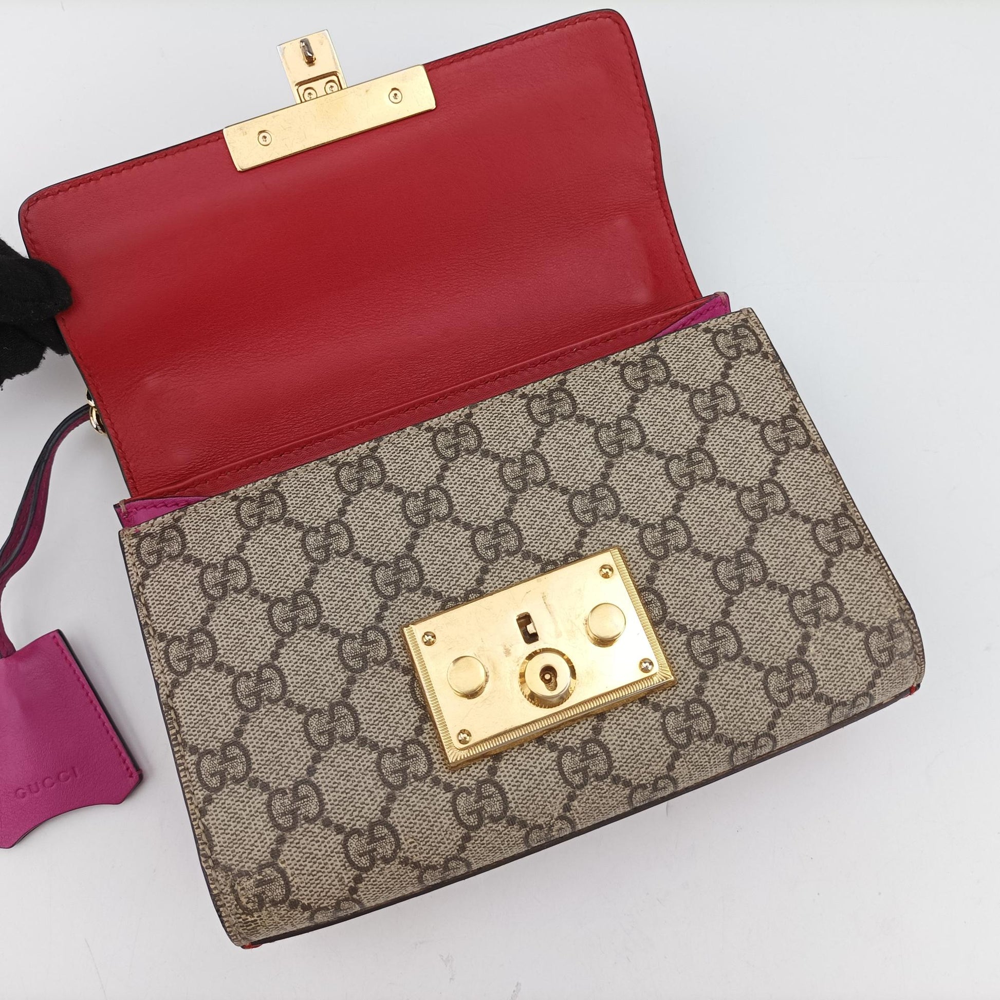 グッチ Gucci ショルダーバッグ レディース パドロック ベージュ×レッド×ピンク PVCコーティングキャンバス×レザー 409487 D019024921