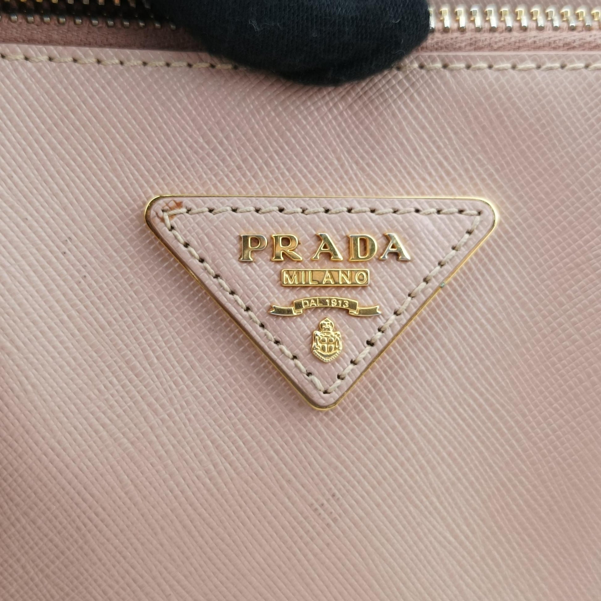 プラダ Prada ショルダーバッグ レディース ガレリア ピンク サフィアーノレザー BN1801 31/X 208