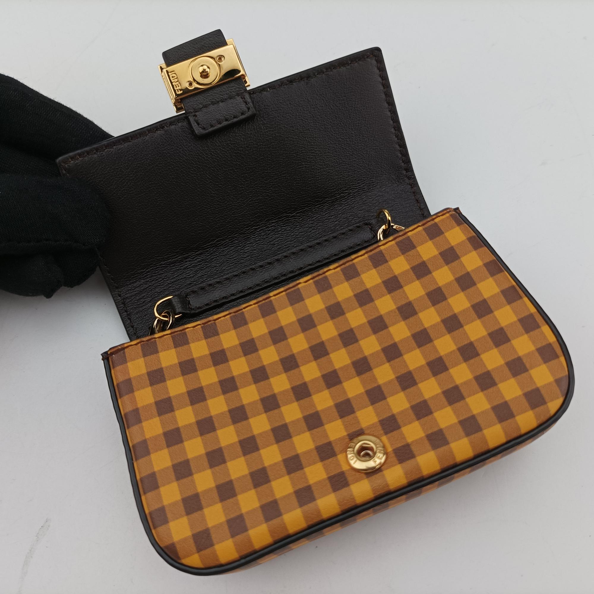 フェンディ Fendi ショルダーバッグ レディース ナノバゲットチャーム イエロー レザー 7AR844-ABQJ-208-8241