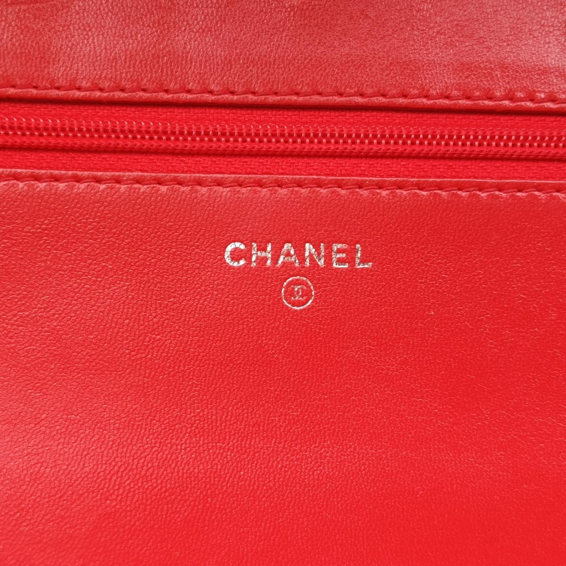 シャネル Chanel ショルダーバッグ レディース マトラッセ　ココマーク レッド ラムスキン A80113 18739432