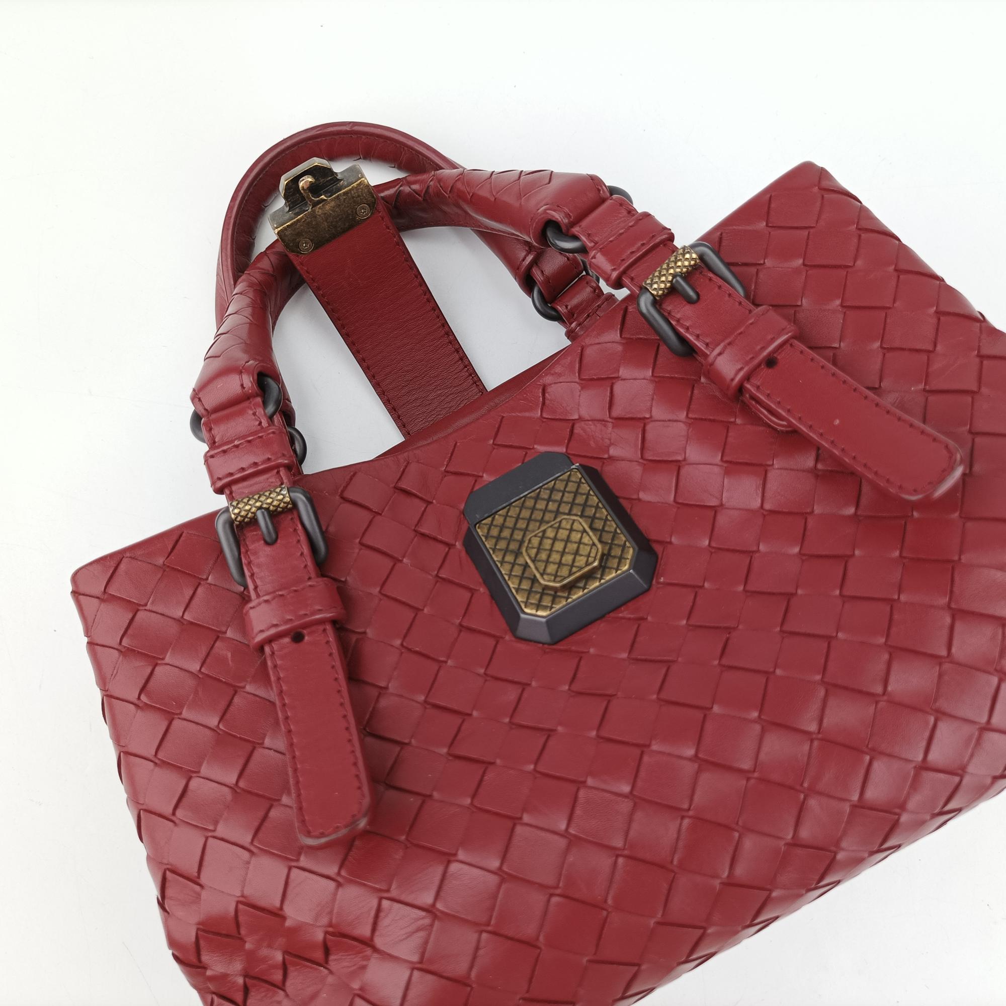 ボッテガヴェネタ Bottega Veneta ショルダーバッグ レディース イントレチャート　ローマ レッド ラムスキン B07842965Y