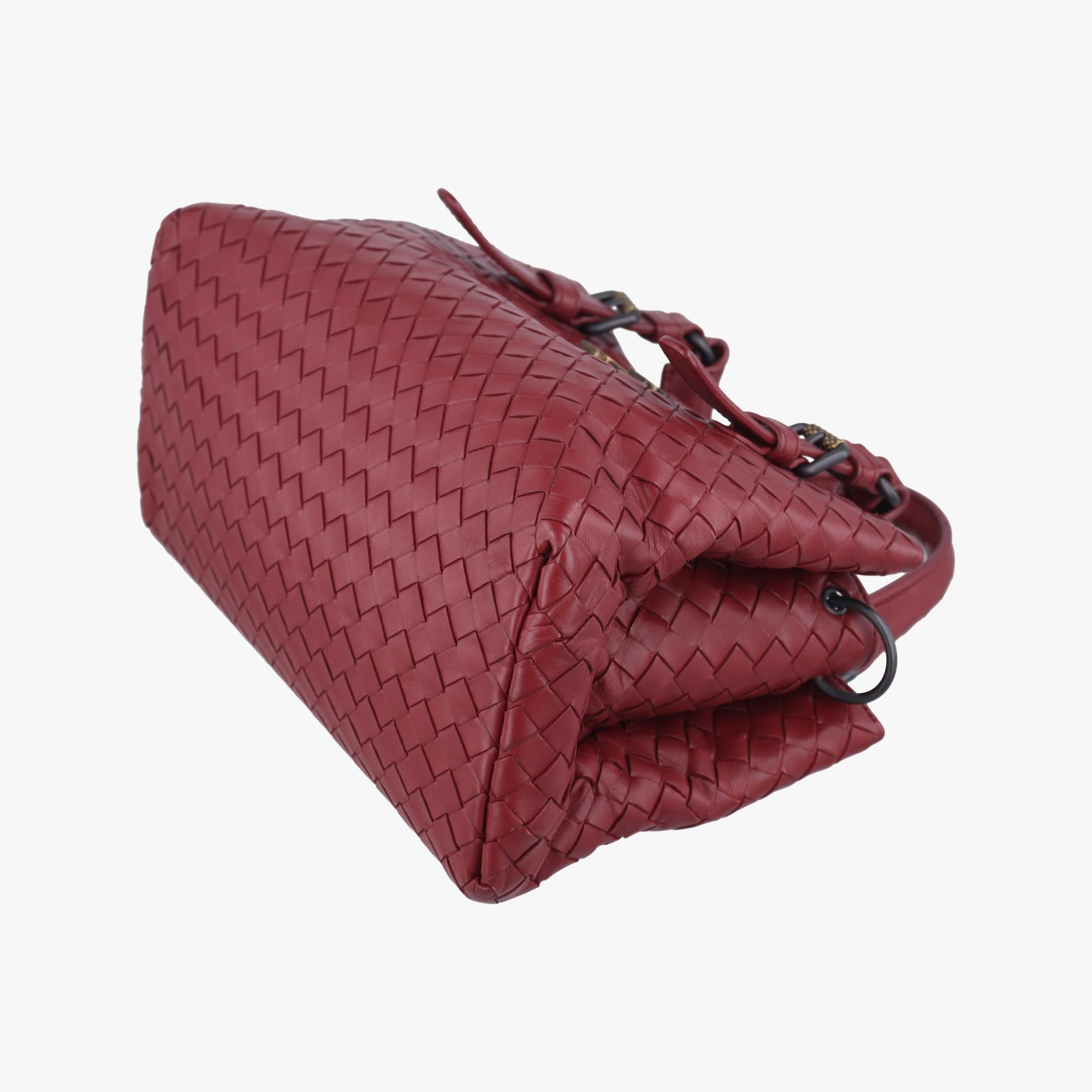 ボッテガヴェネタ Bottega Veneta ショルダーバッグ レディース イントレチャート　ローマ レッド ラムスキン B07842965Y