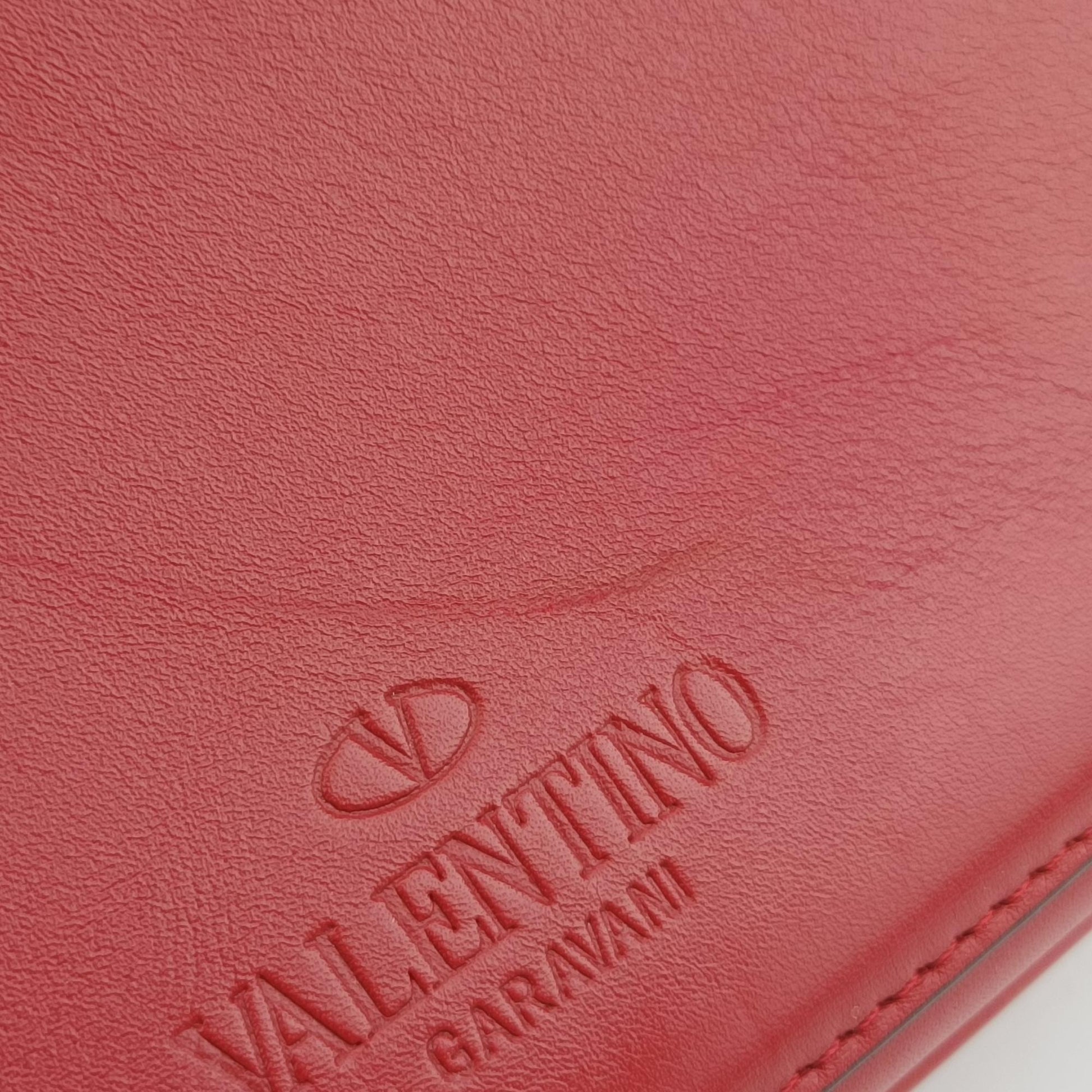 ヴァレンティノ Valentino ショルダーバッグ レディース ロックスタッズ デミルーン レッド レザー BL-NA47MRU0