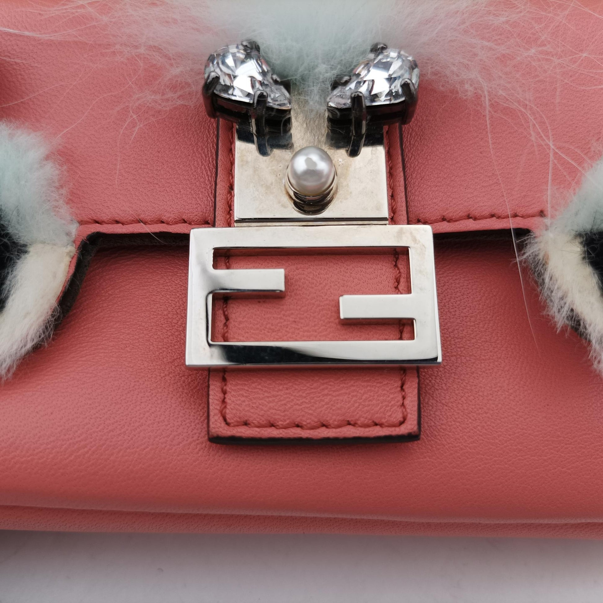 フェンディ Fendi ショルダーバッグ レディース モンスターマイクロバケット ピンク レザー 8M0354-3ZQ-159-9290