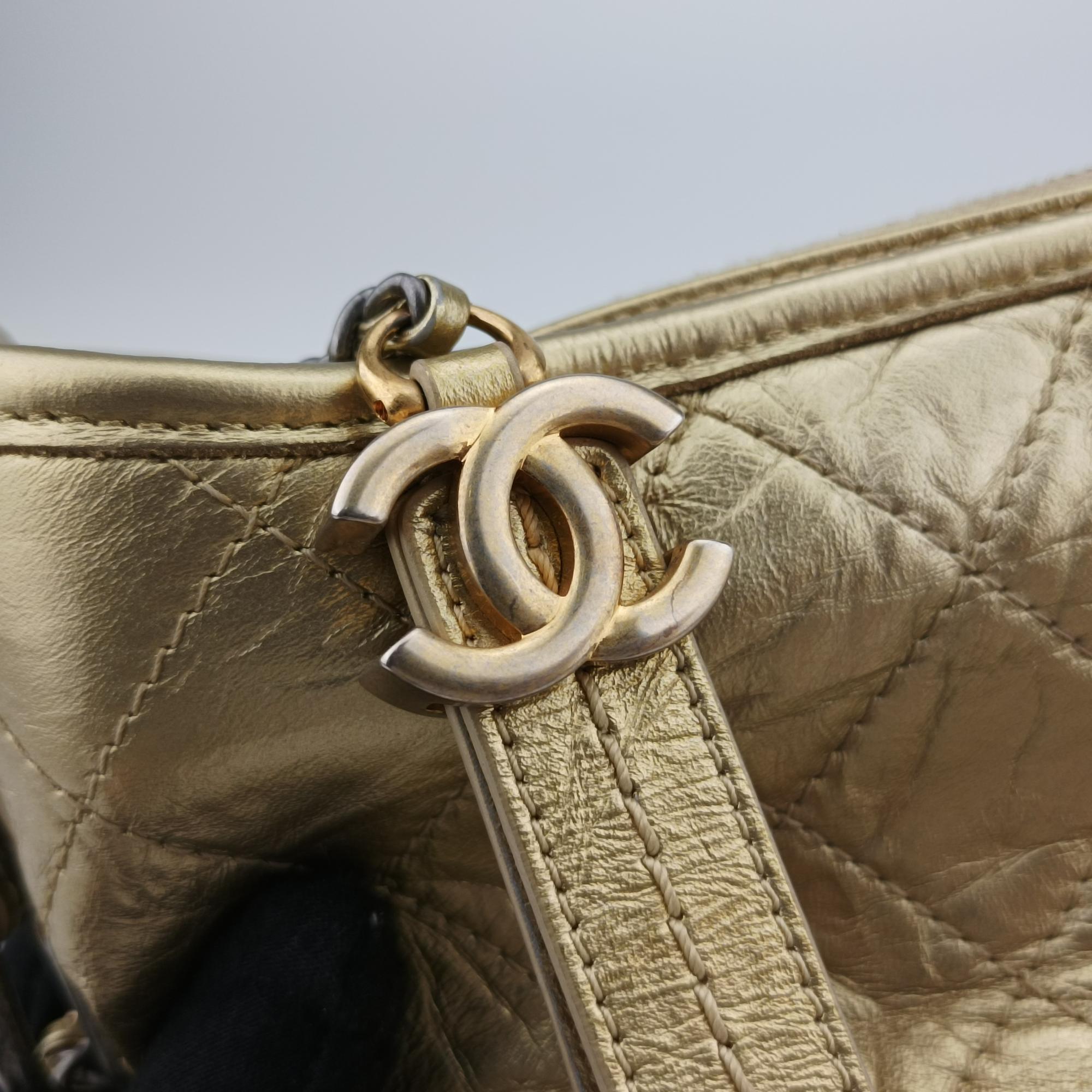 シャネル Chanel ショルダーバッグ レディース ガブリエル ゴールド レザー A93824 24280813