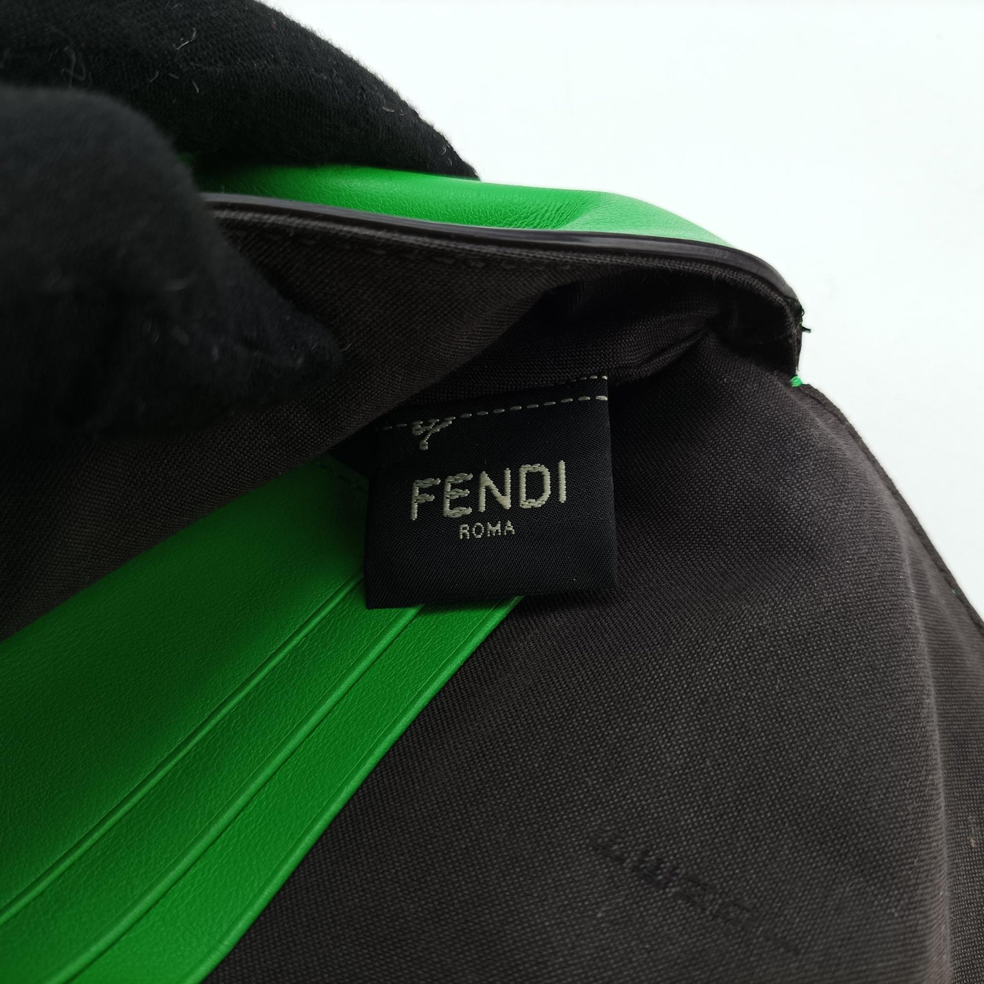 フェンディ Fendi ショルダーバッグ レディース バゲット ミニ グリーン レザー