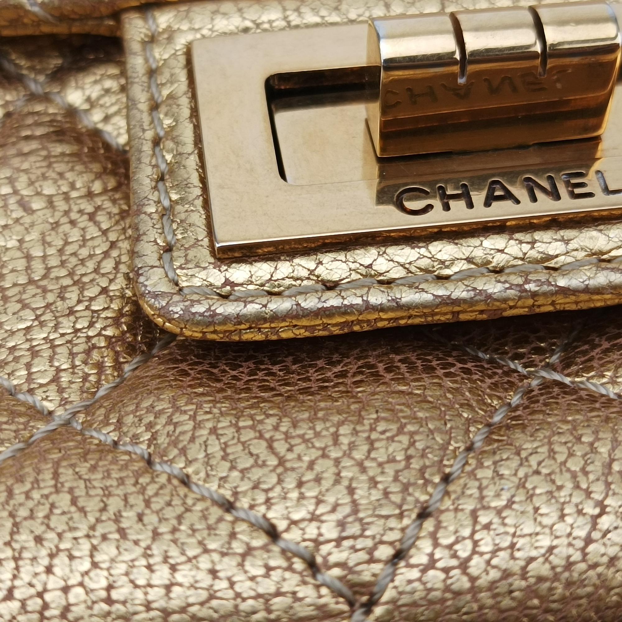 シャネル Chanel ショルダーバッグ レディース 2.55 マトラッセ ゴールド キャビアスキン A67506 17247562