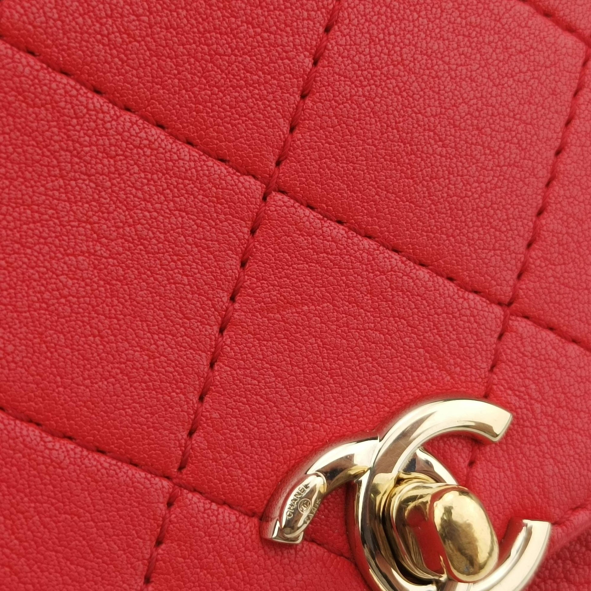 シャネル Chanel ショルダーバッグ レディース カジュアルトリップフラップ レッド レザー AS0138 26913687