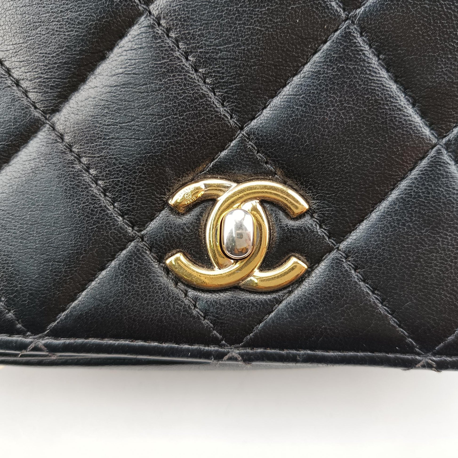 シャネル Chanel ショルダーバッグ レディース マトラッセ　ココハンドル ブラック ラムスキン A93751 23835129