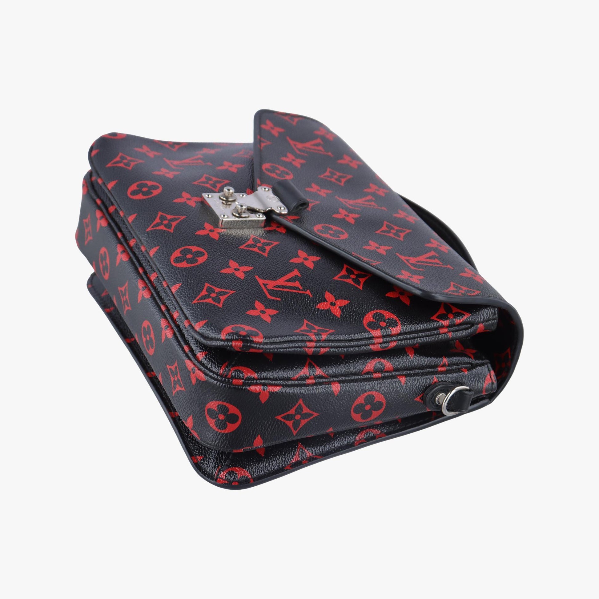 ルイヴィトン Louis Vuitton ショルダーバッグ レディース ポシェット メティス MM ブラック モノグラムキャンバス M41462 DR0127