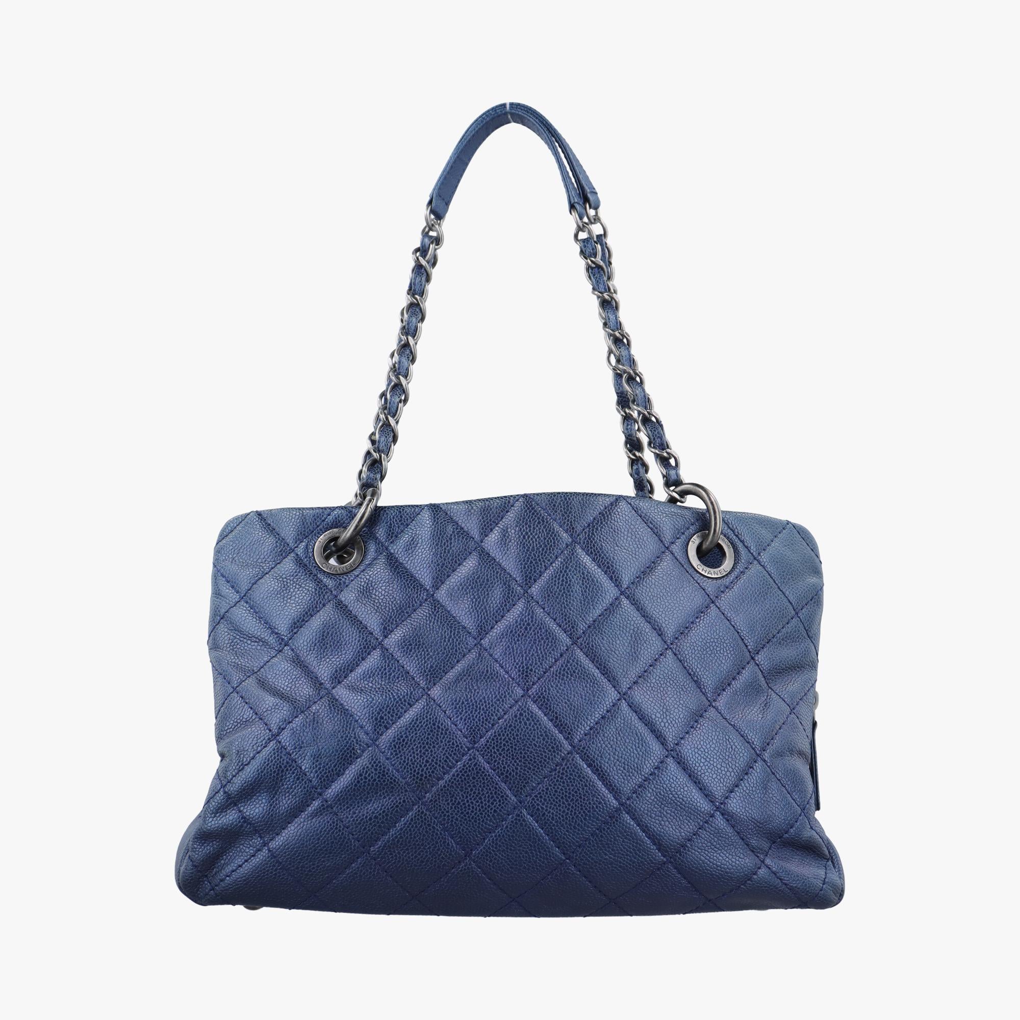 シャネル Chanel ショルダーバッグ レディース マトラッセ　 ブルー キャビアスキン A67413 16754151