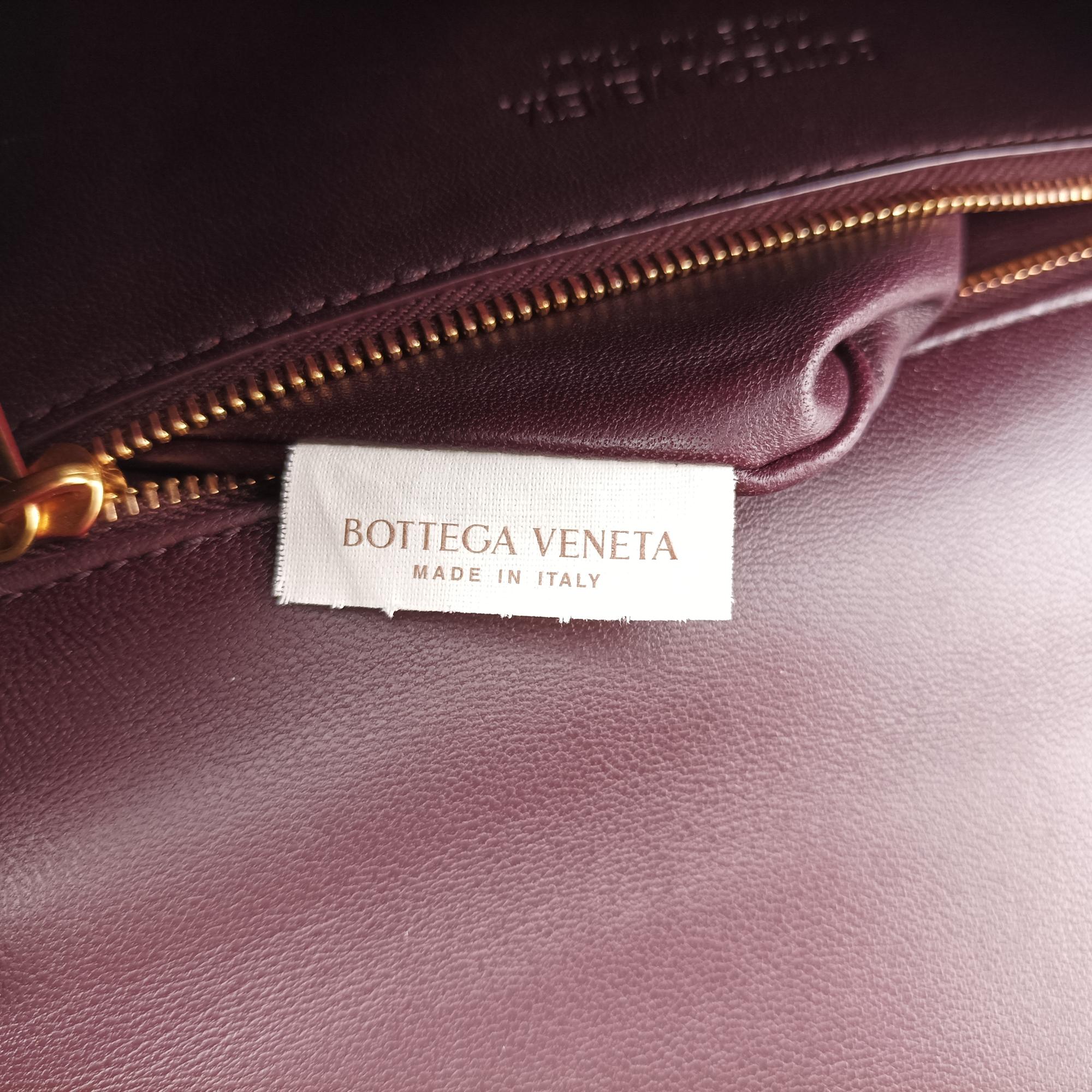 ボッテガヴェネタ Bottega Veneta ショルダーバッグ レディース ワインレッド B09390487B