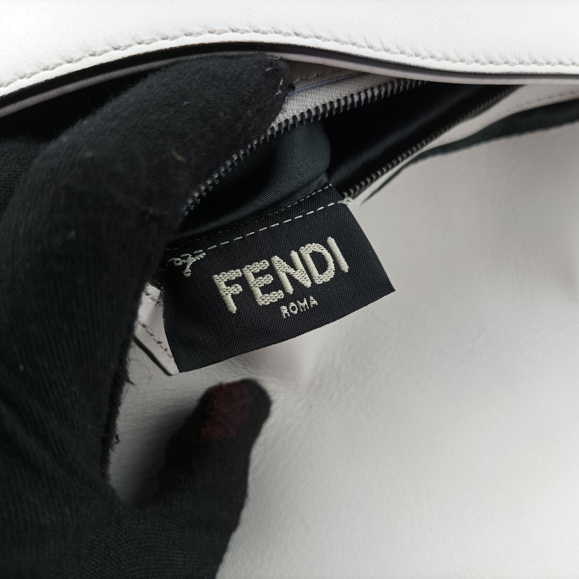 フェンディ Fendi ショルダーバッグ レディース バゲット ホワイト レザー 8BR600-I8L-169-10429