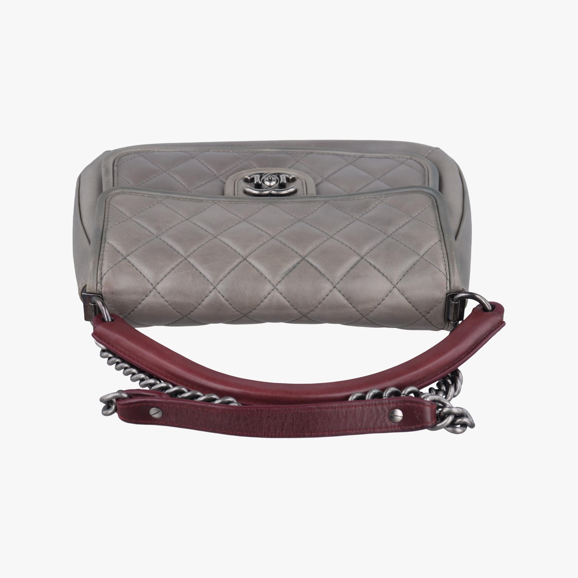 シャネル Chanel ショルダーバッグ レディース プレステージ フラップ グレー レザー A94789 21019238