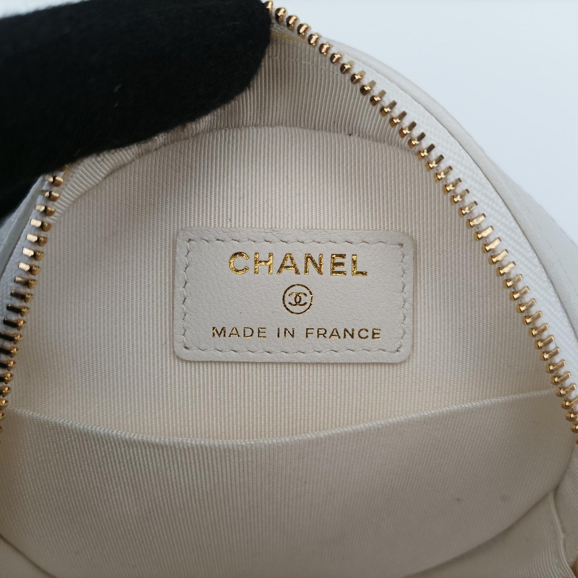 シャネル Chanel ショルダーバッグ レディース ラウンド ムートン ココマーク ホワイト 人造ウール×ラムスキン AP0932 28979496