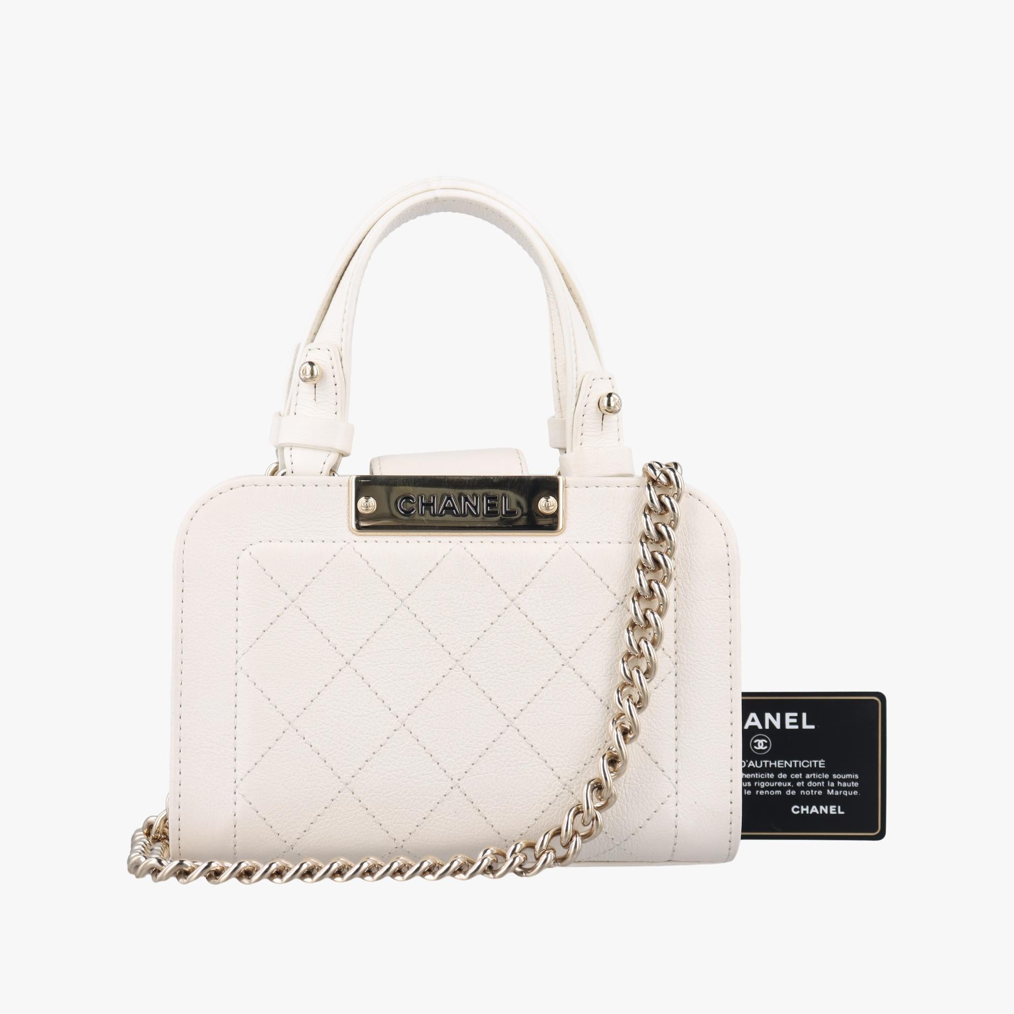 シャネル Chanel ショルダーバッグ レディース ホワイト A93731 23754277