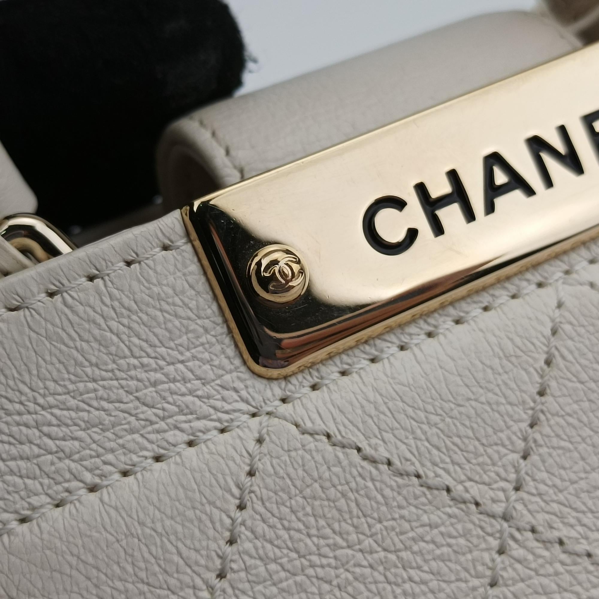 シャネル Chanel ショルダーバッグ レディース ホワイト A93731 23754277