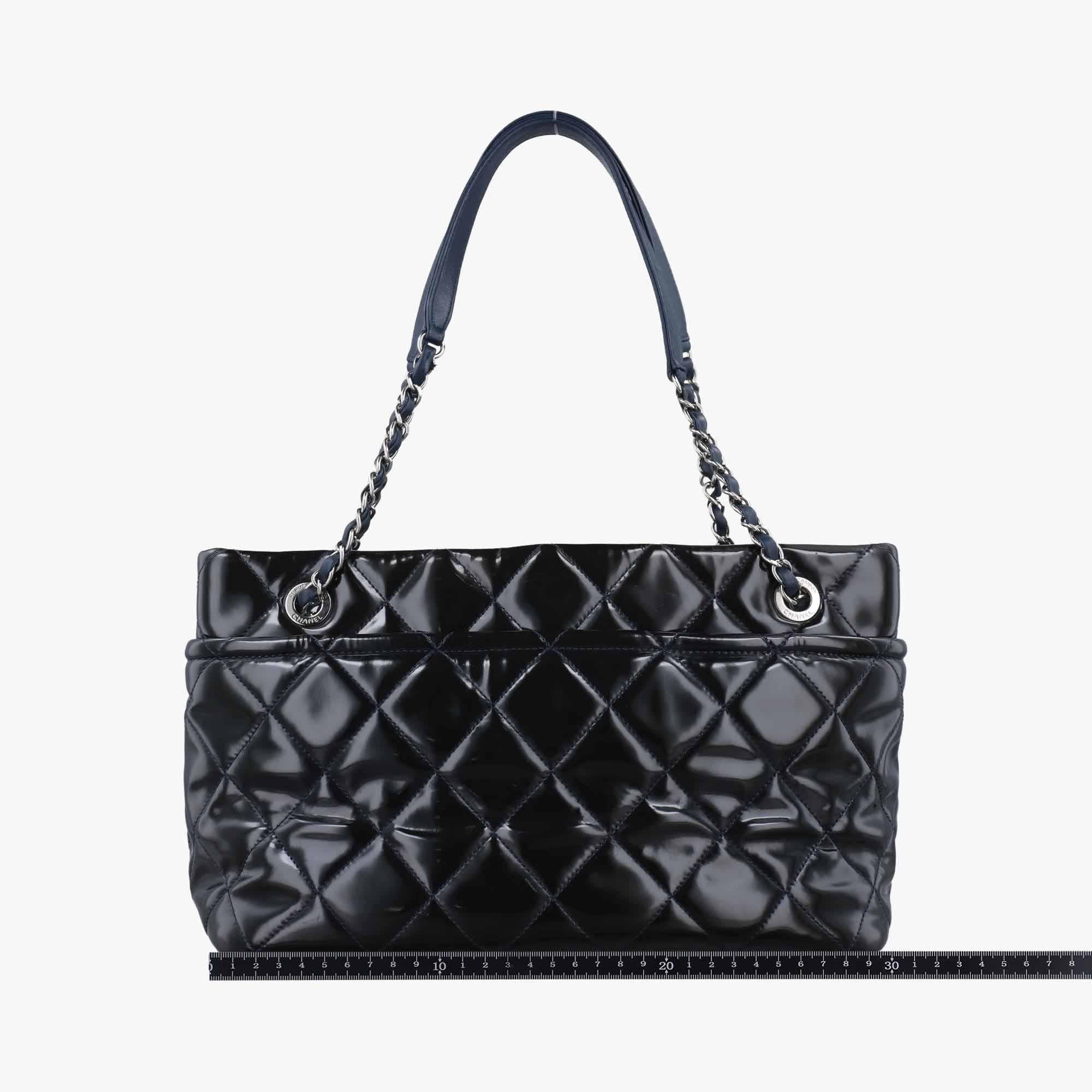 シャネル Chanel ショルダーバッグ レディース タイムレス ココマーク ショッピング ブラック パテント A67290 17250929