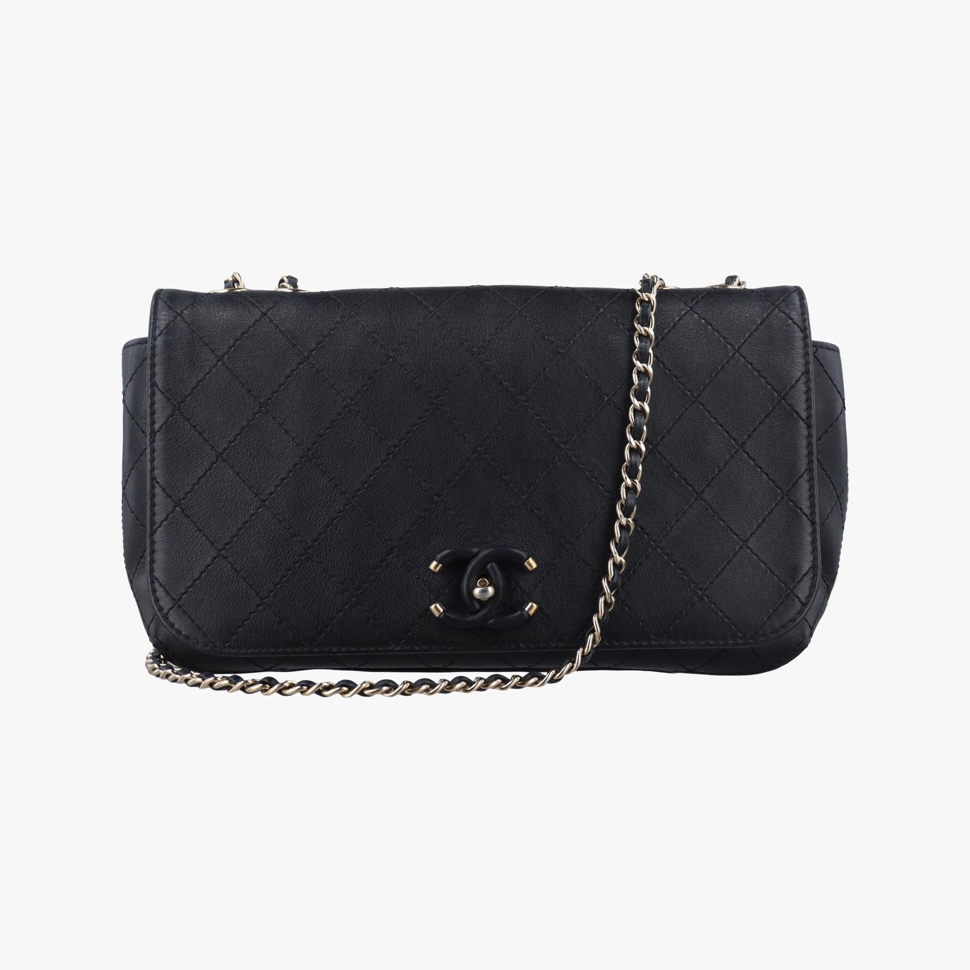 Covered CC Flap Black leather AS0534 27693644マトラッセ カバード CC フラップ ブラック レザー AS0534 27693644