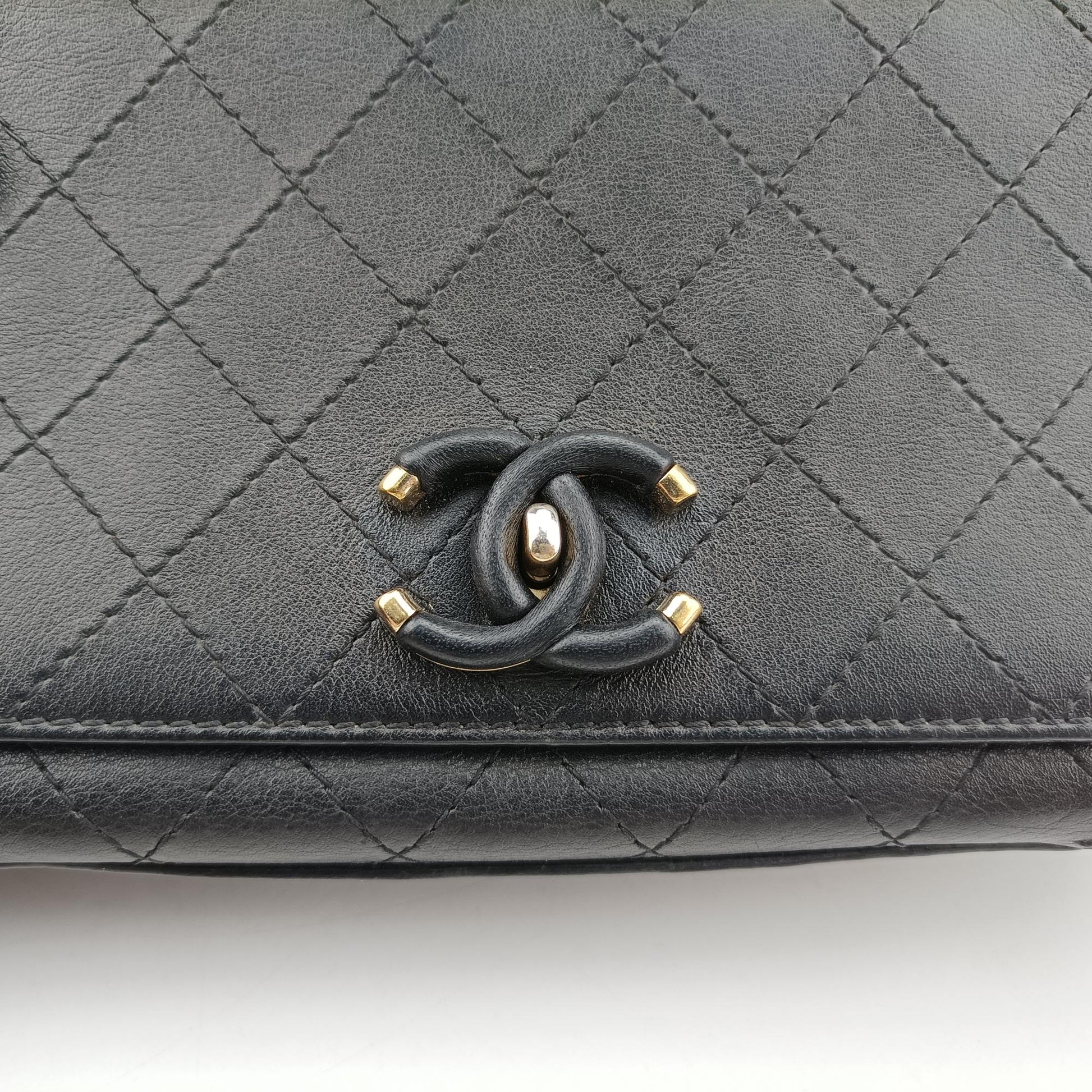 Covered CC Flap Black leather AS0534 27693644マトラッセ カバード CC フラップ ブラック レザー AS0534 27693644