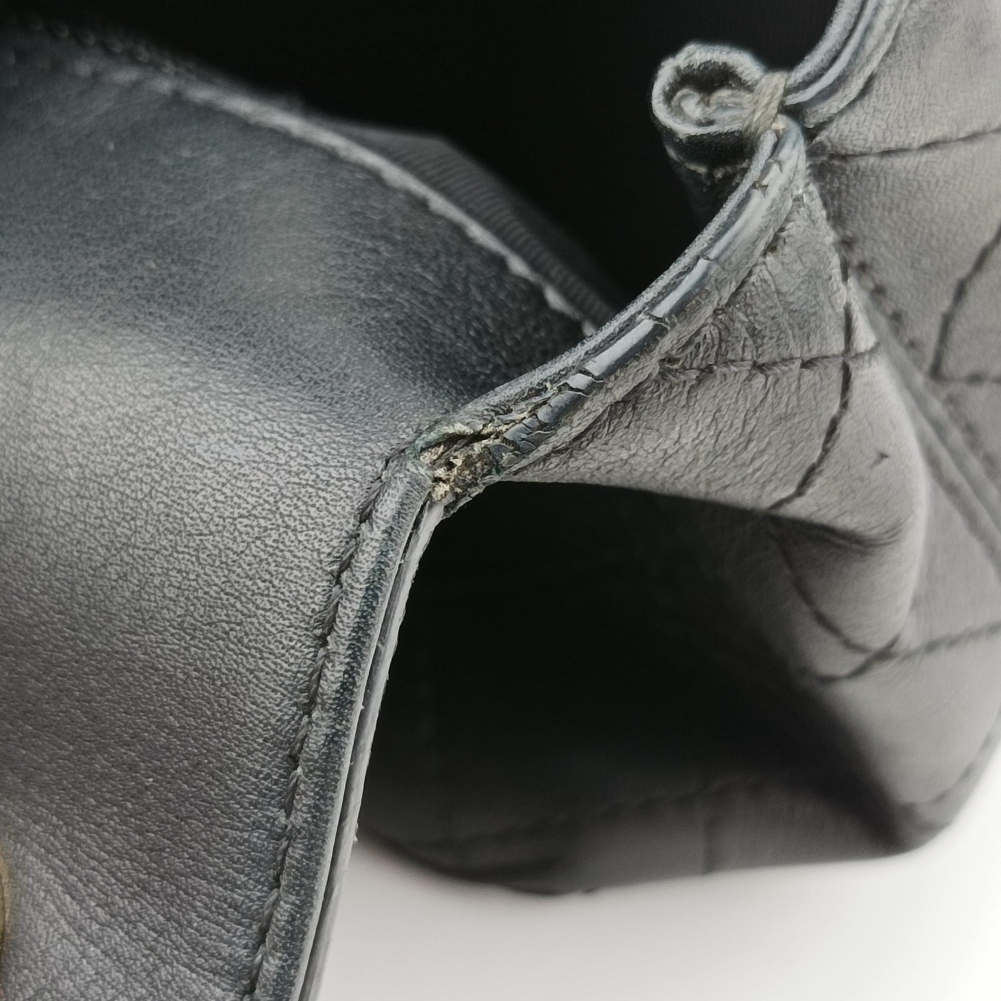 Covered CC Flap Black leather AS0534 27693644マトラッセ カバード CC フラップ ブラック レザー AS0534 27693644