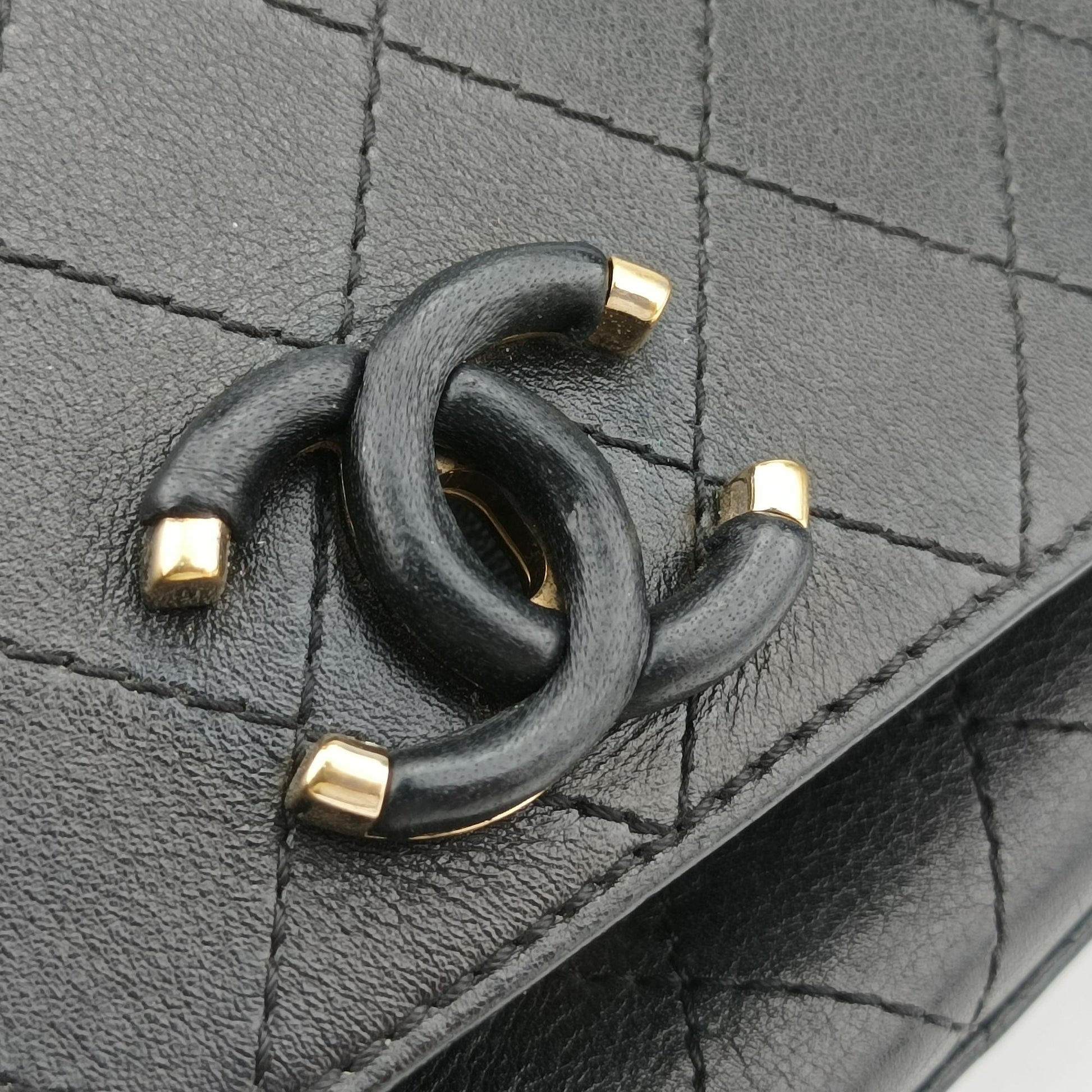Covered CC Flap Black leather AS0534 27693644マトラッセ カバード CC フラップ ブラック レザー AS0534 27693644