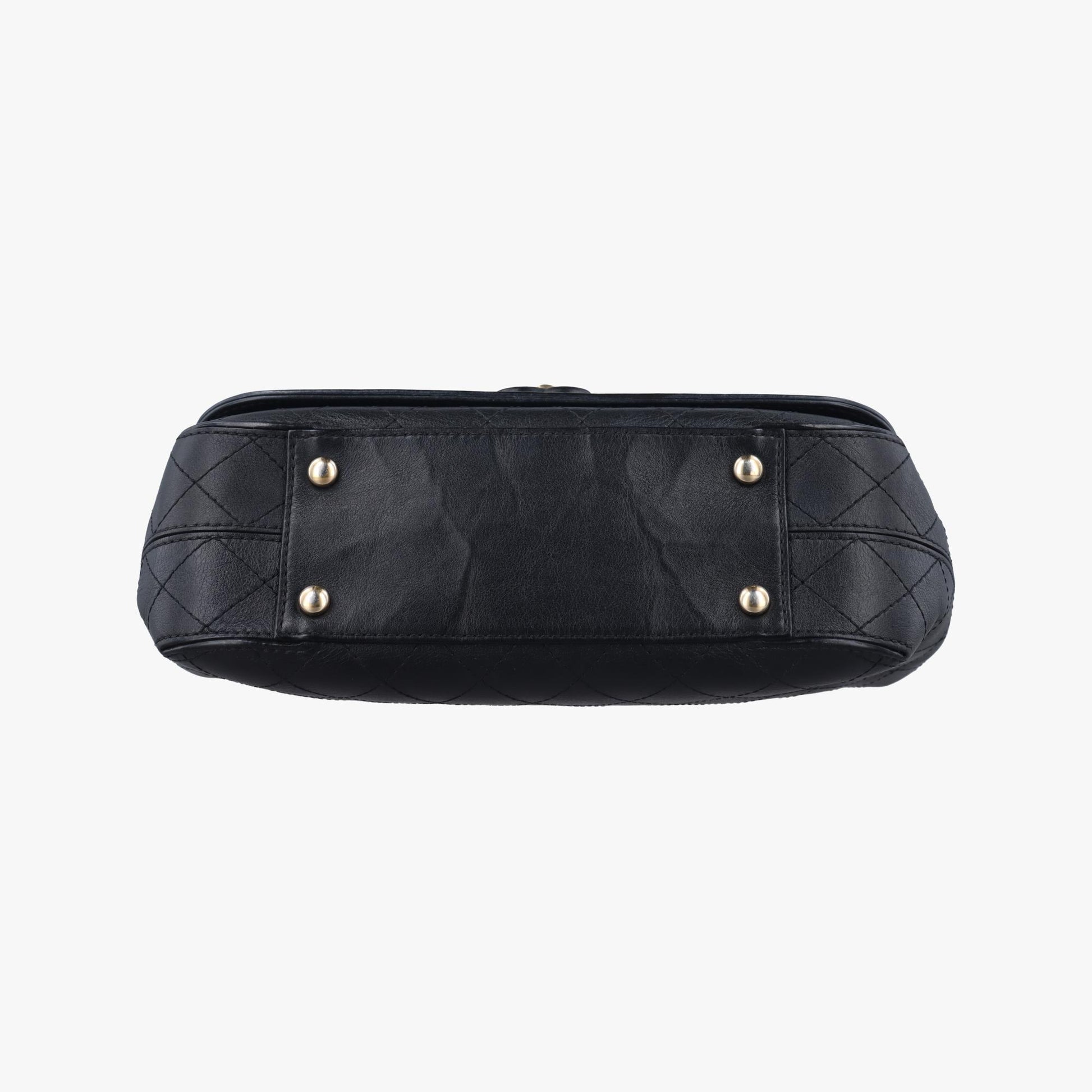 Covered CC Flap Black leather AS0534 27693644マトラッセ カバード CC フラップ ブラック レザー AS0534 27693644