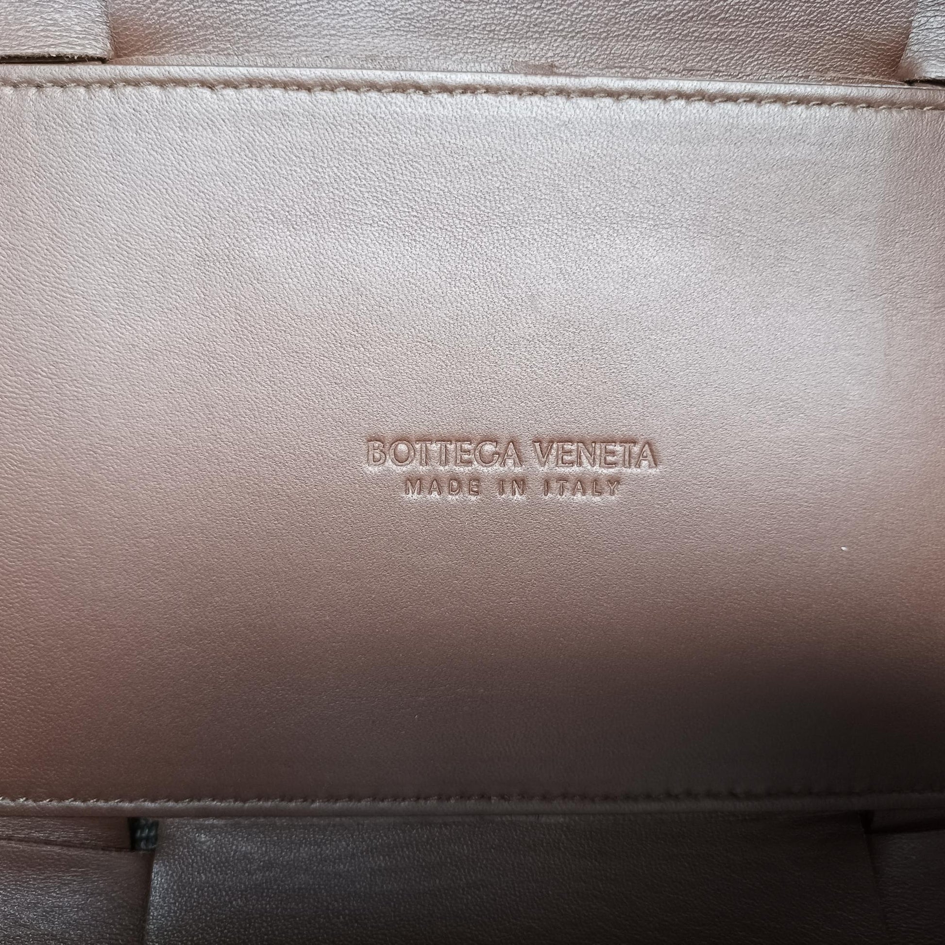 ボッテガヴェネタ Bottega Veneta ハンドバッグ レディース ザ アルコトート レッド レザー B08932619W