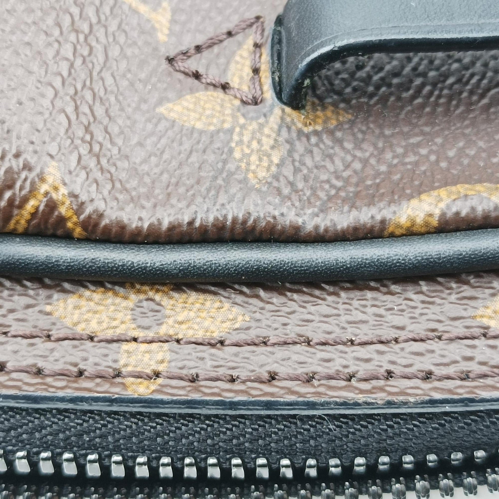 ルイヴィトン Louis Vuitton ショルダーバッグ レディース ブラウン CA3148