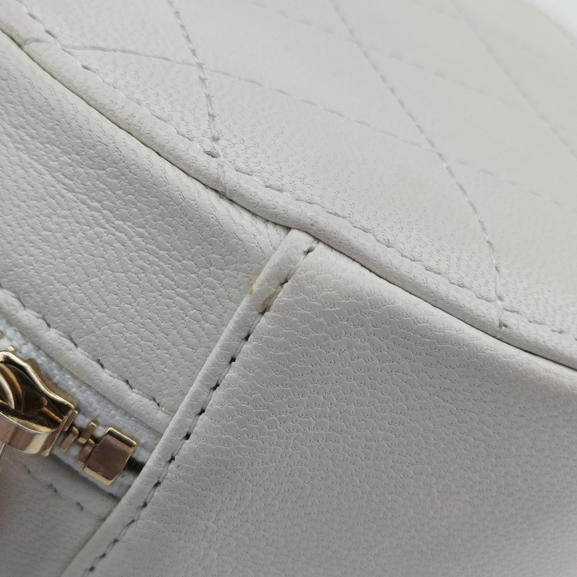 シャネル Chanel ショルダーバッグ レディース ホワイト AP0999 29268706