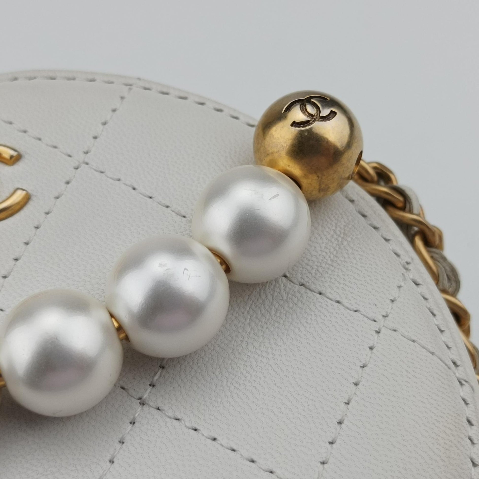 シャネル Chanel ショルダーバッグ レディース ホワイト AP0999 29268706