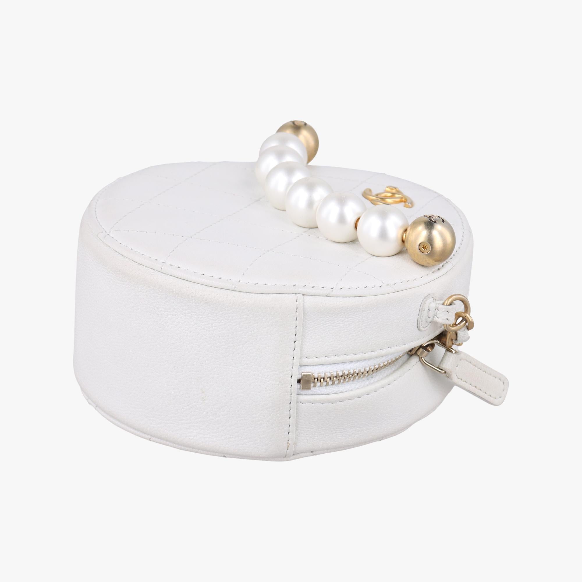 シャネル Chanel ショルダーバッグ レディース ホワイト AP0999 29268706