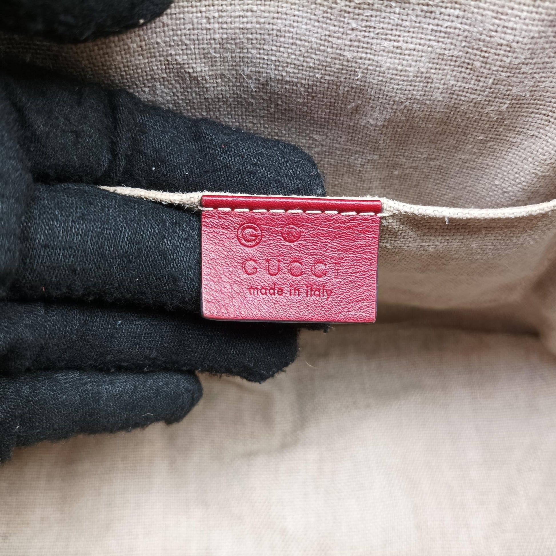 グッチ Gucci ショルダーバッグ レディース マイクログッチシマ ワインレッド レザー 449654 A023016157