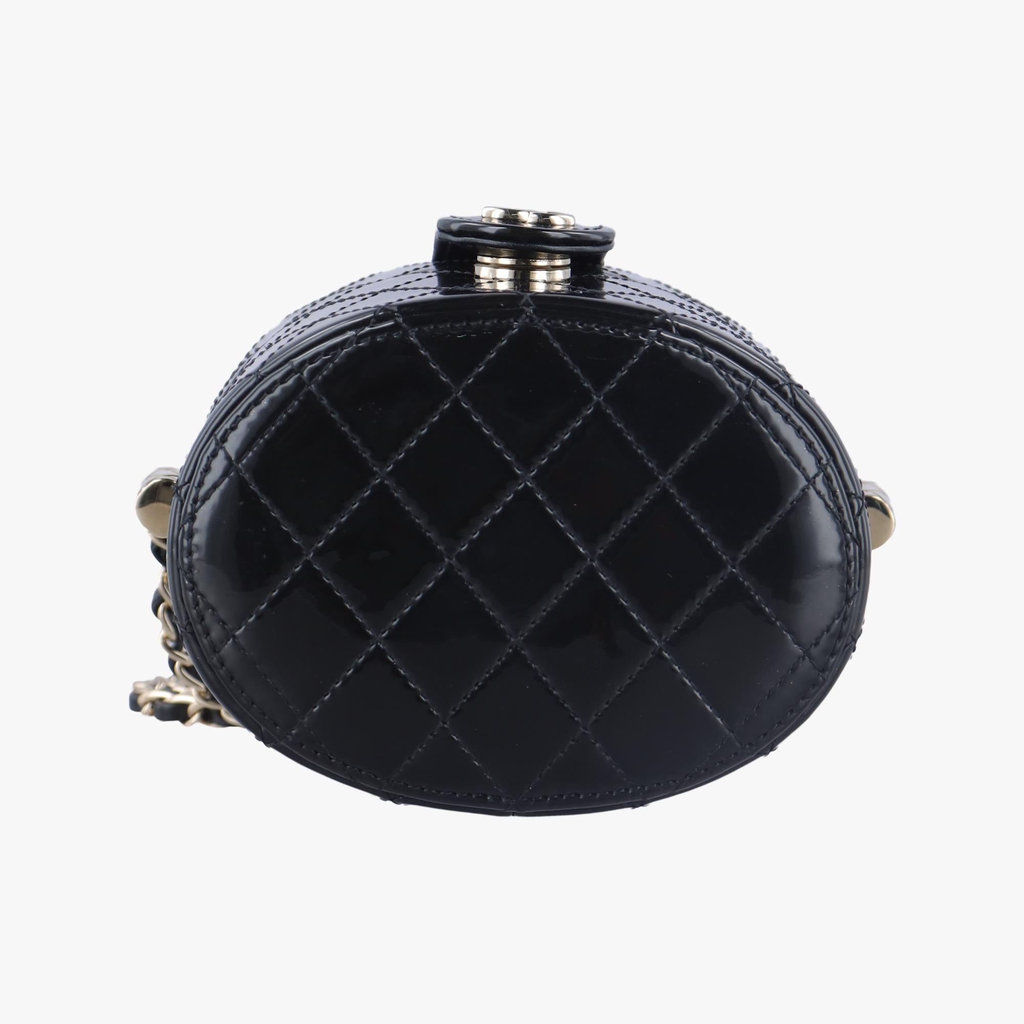 シャネル Chanel ショルダーバッグ レディース ブラック AP1573 29722180