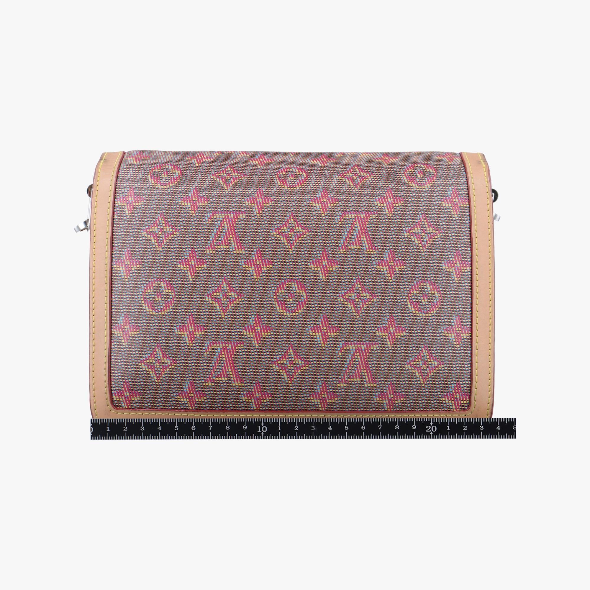 ルイヴィトン Louis Vuitton ショルダーバッグ レディース LVポップ ドーフィーヌMM マルチカラー レザー M55452 FO2199