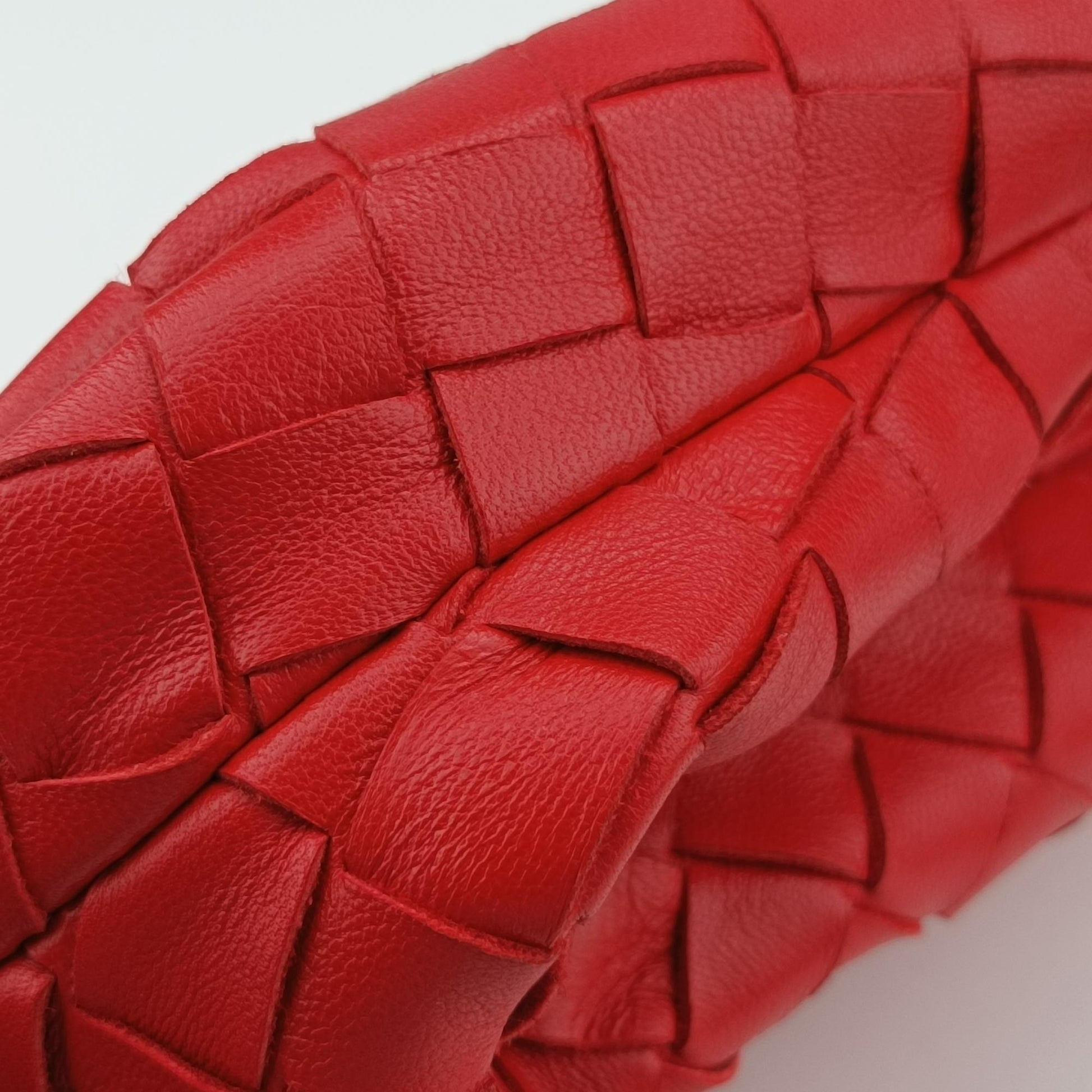 ボッテガヴェネタ Bottega Veneta ハンドバッグ レディース ザ ジョディ レッド ラムスキン B08585183L