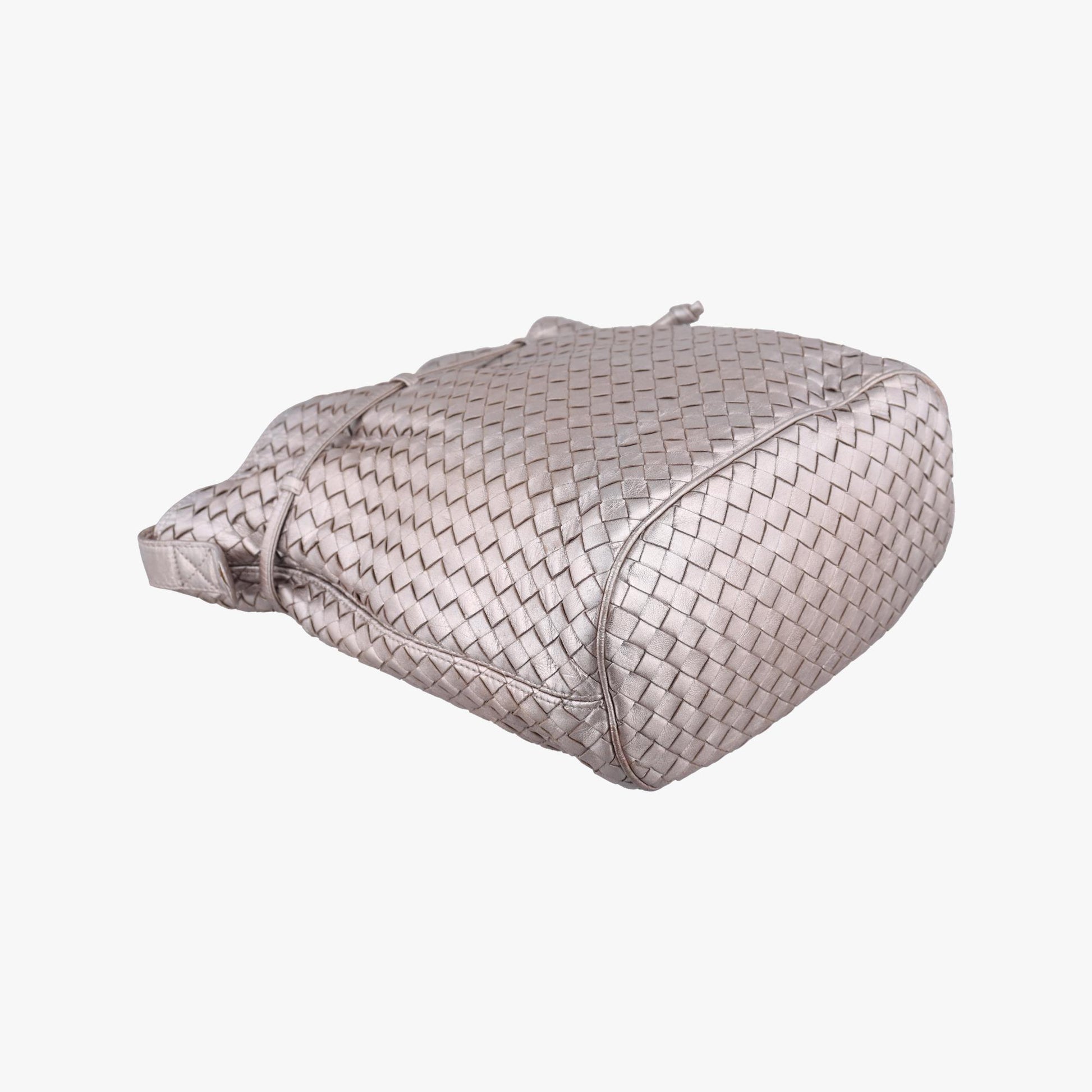 ボッテガヴェネタ Bottega Veneta ショルダーバッグ レディース イントレチャート グレー ラムスキン 10200102045NIC 9G00007256C510961092