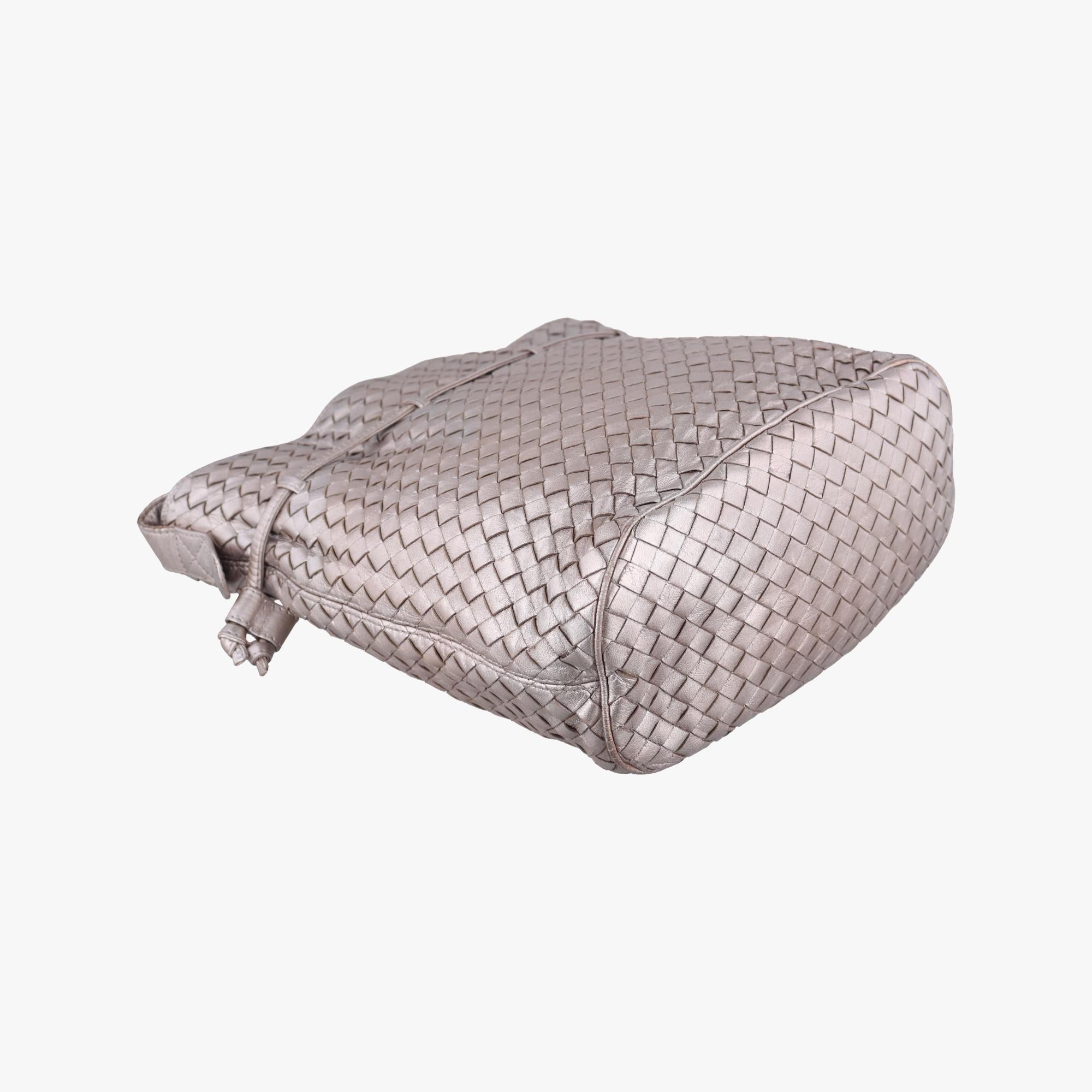 ボッテガヴェネタ Bottega Veneta ショルダーバッグ レディース イントレチャート グレー ラムスキン 10200102045NIC 9G00007256C510961092