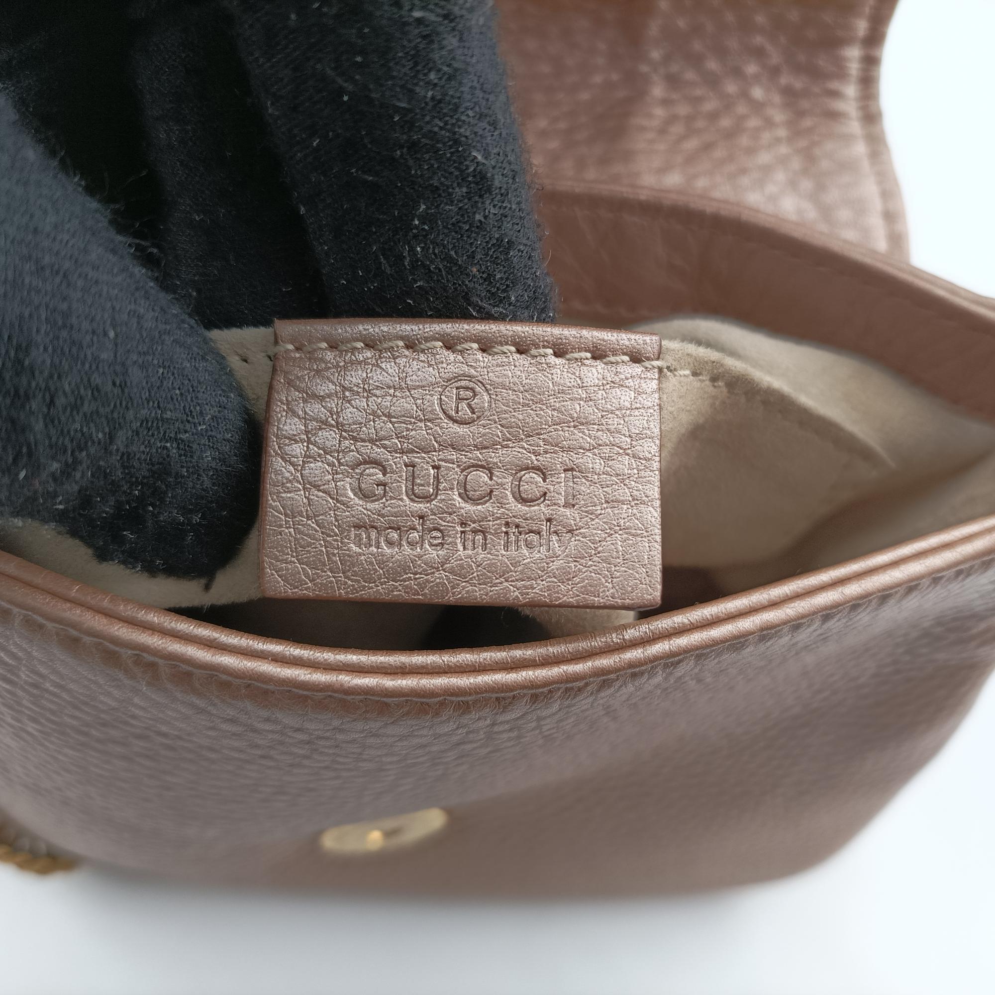 グッチ Gucci ショルダーバッグ レディース 1973 ダブルG ゴールド レザー 251821 B9411511