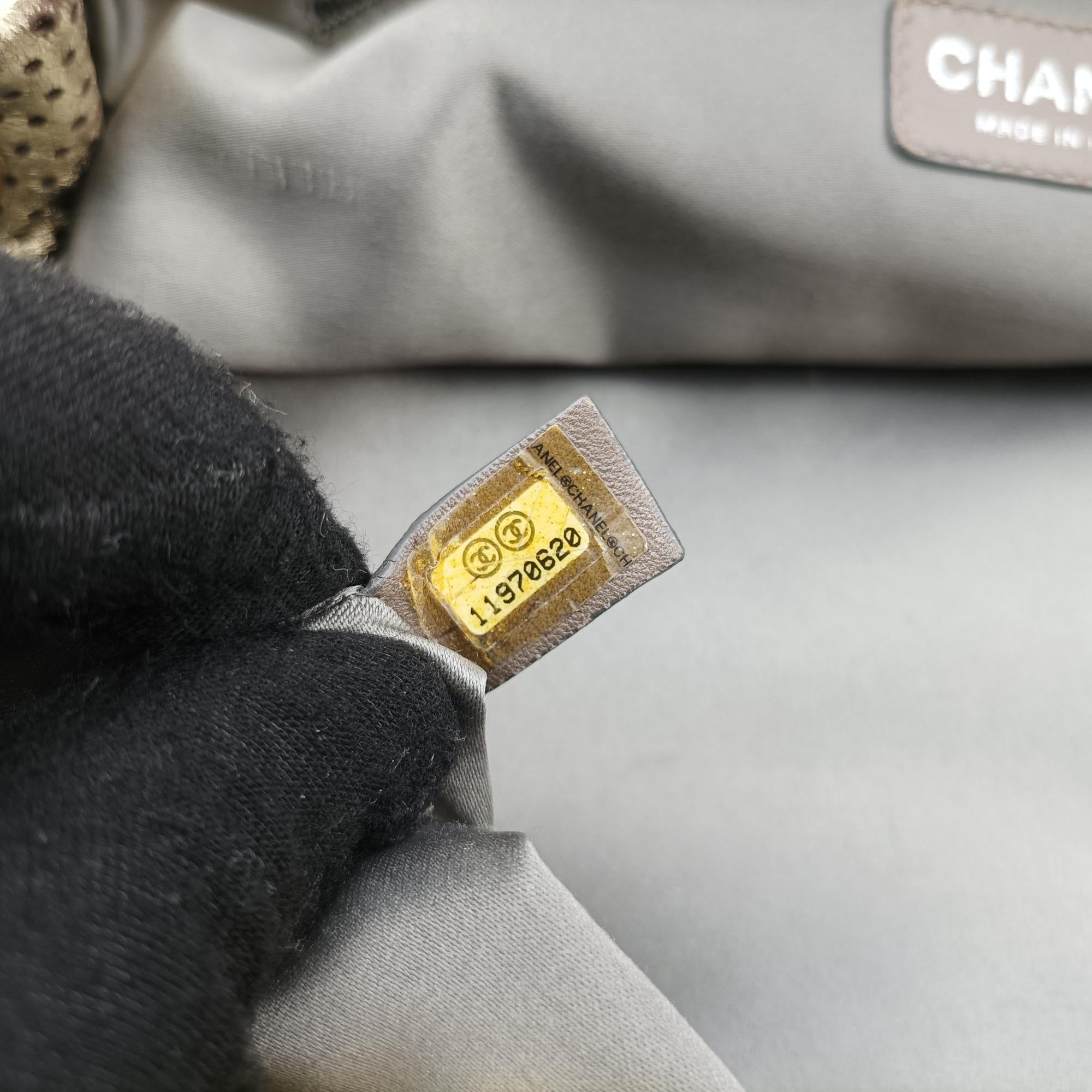 シャネル Chanel ショルダーバッグ レディース 2.55 パンチング ゴールド レザー A37561 11970620