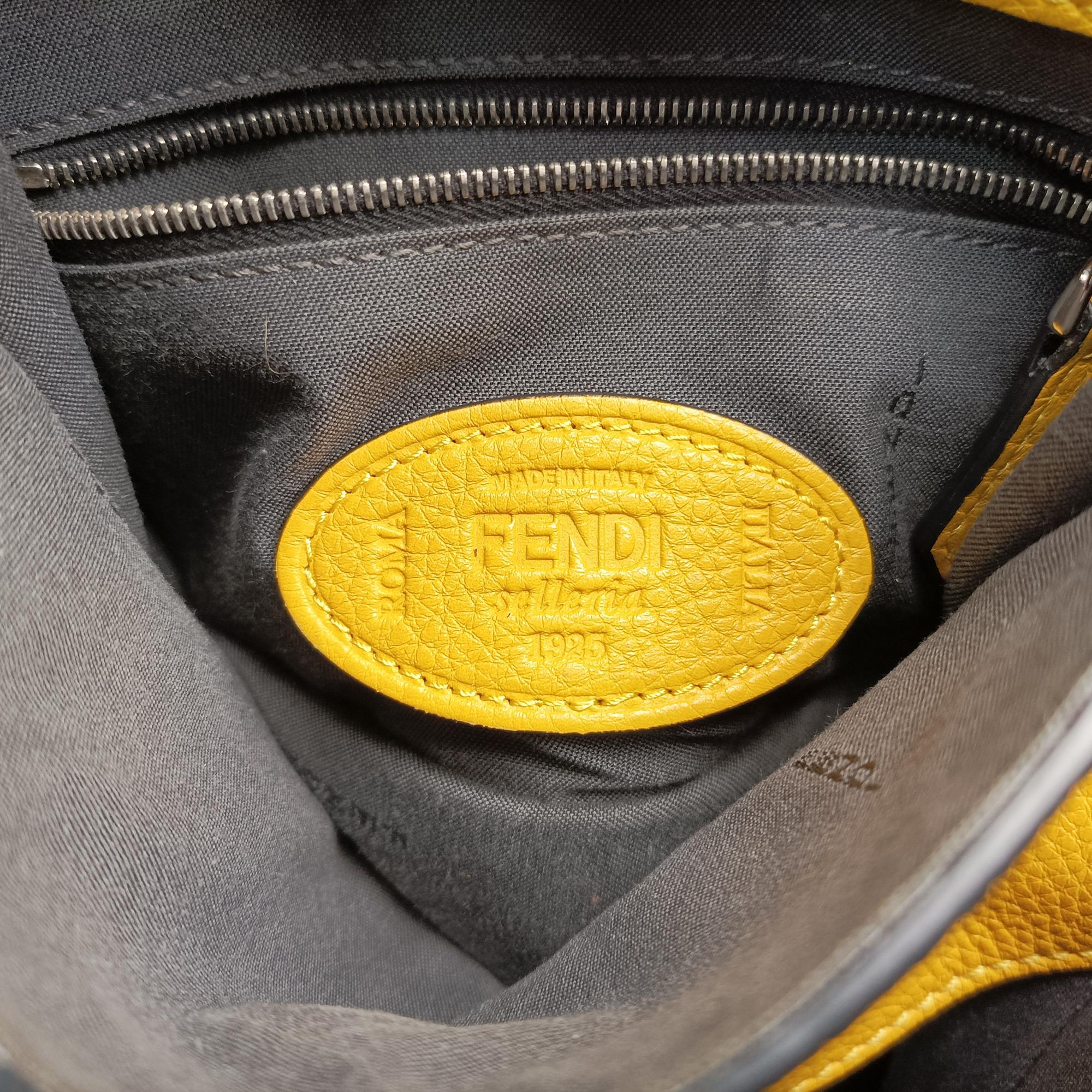 フェンディ Fendi ショルダーバッグ レディース セレリア イエロー レザー 7VA438-A4CK-189-0397