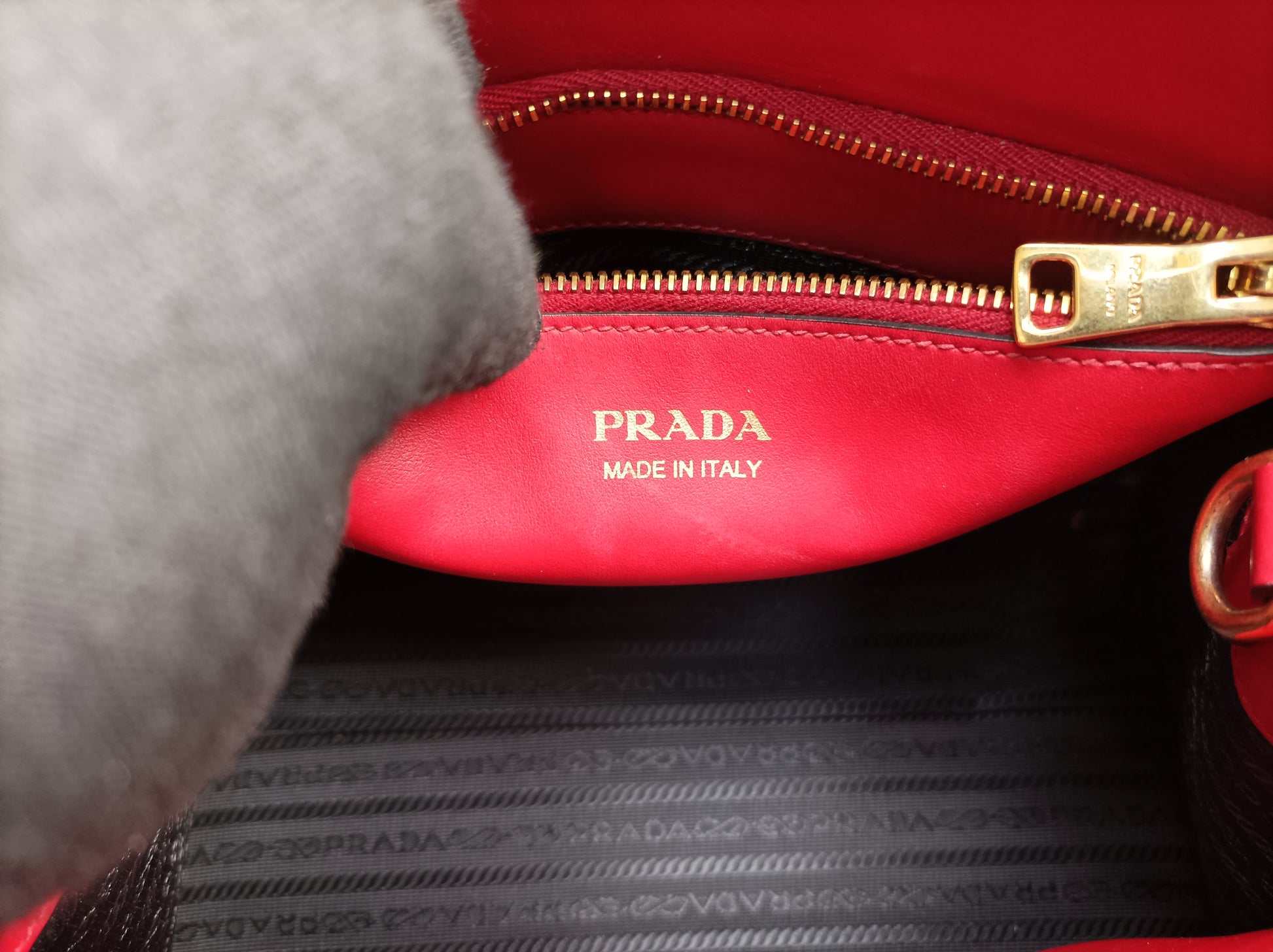 プラダ Prada ショルダーバッグ レディース パラディグム レッド サフィアーノレザー 1BA103 7/1