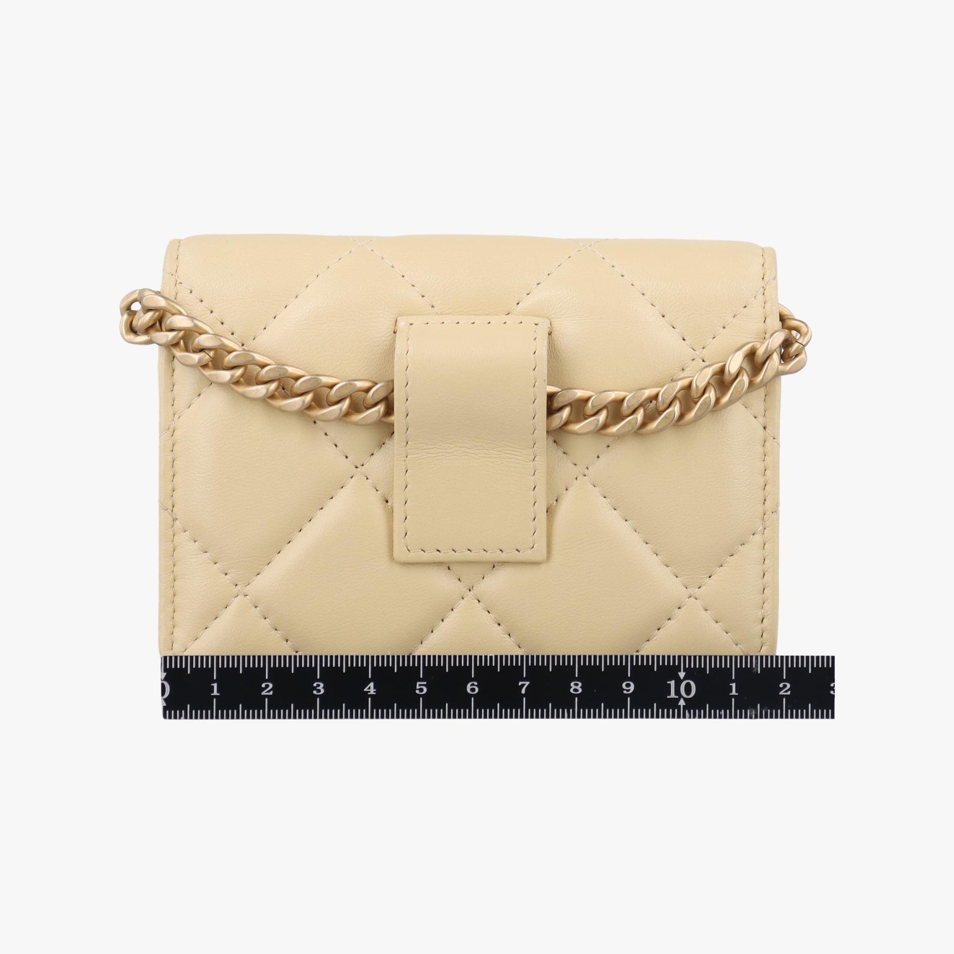 シャネル Chanel ボディバッグ/ウェストバッグ レディース マトラッセ ミニ トレンディCC イエロー ラムスキン AP2637 31890979