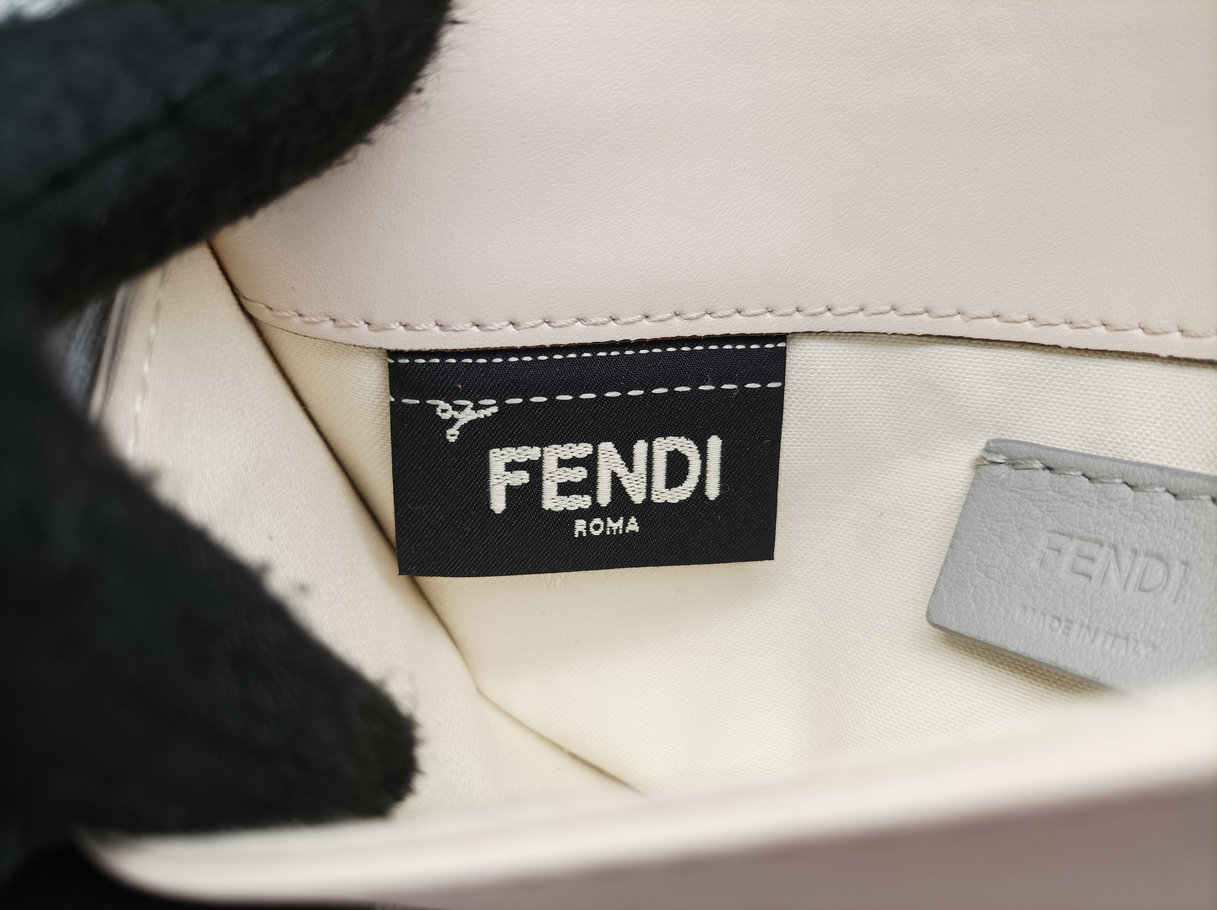 フェンディ Fendi ショルダーバッグ レディース レインボー スタッズ チューブ ホワイト レザー 8M0346.SR0 188.0189