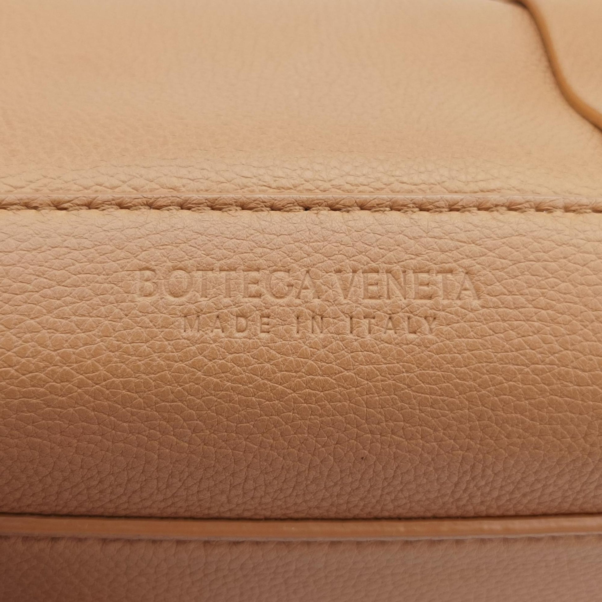 ボッテガヴェネタ Bottega Veneta ショルダーバッグ レディース ザ アルコ キャメル レザー B08523806O