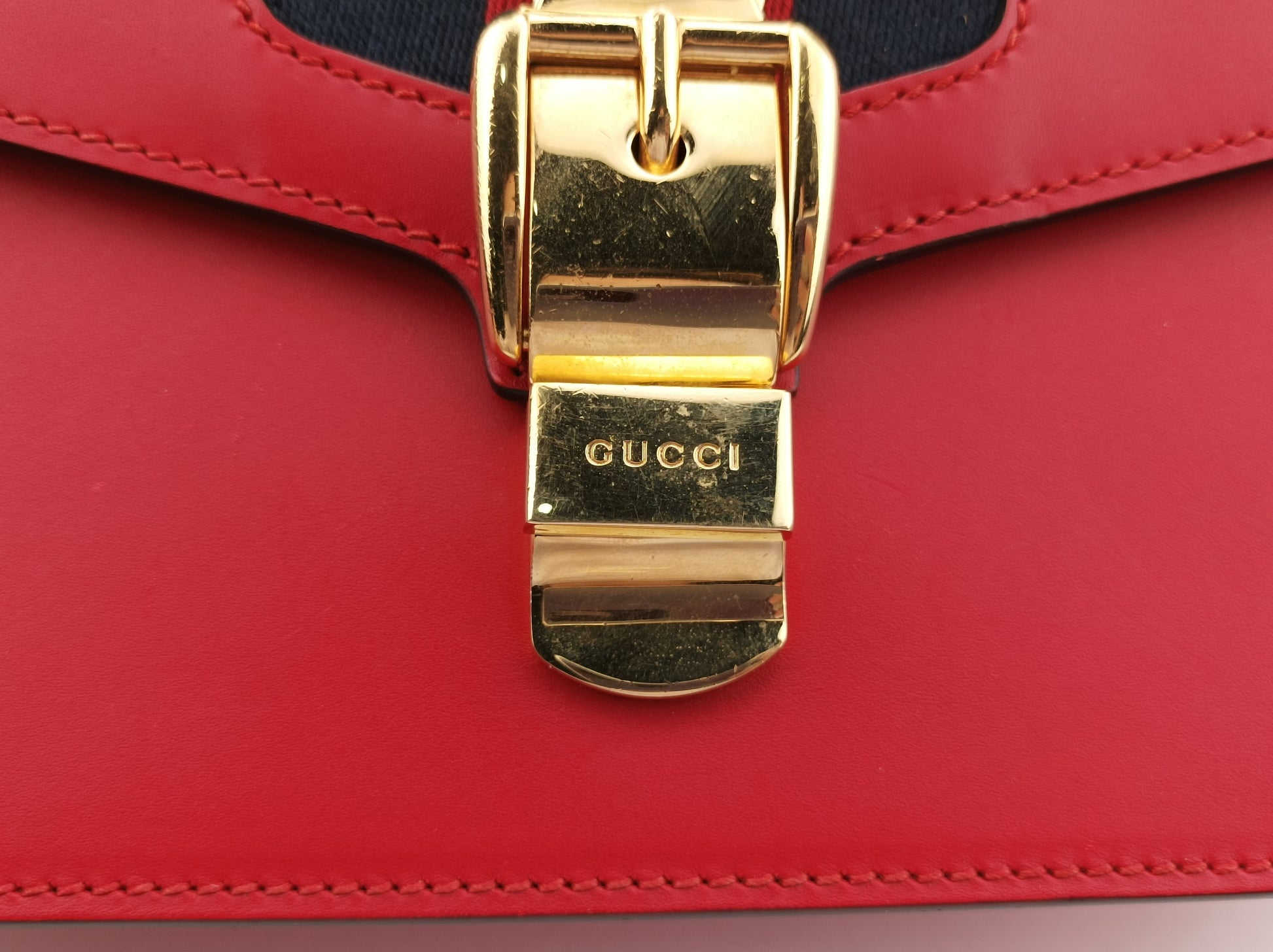 グッチ Gucci ショルダーバッグ レディース シルヴィ レッド レザー 421882 G020741998