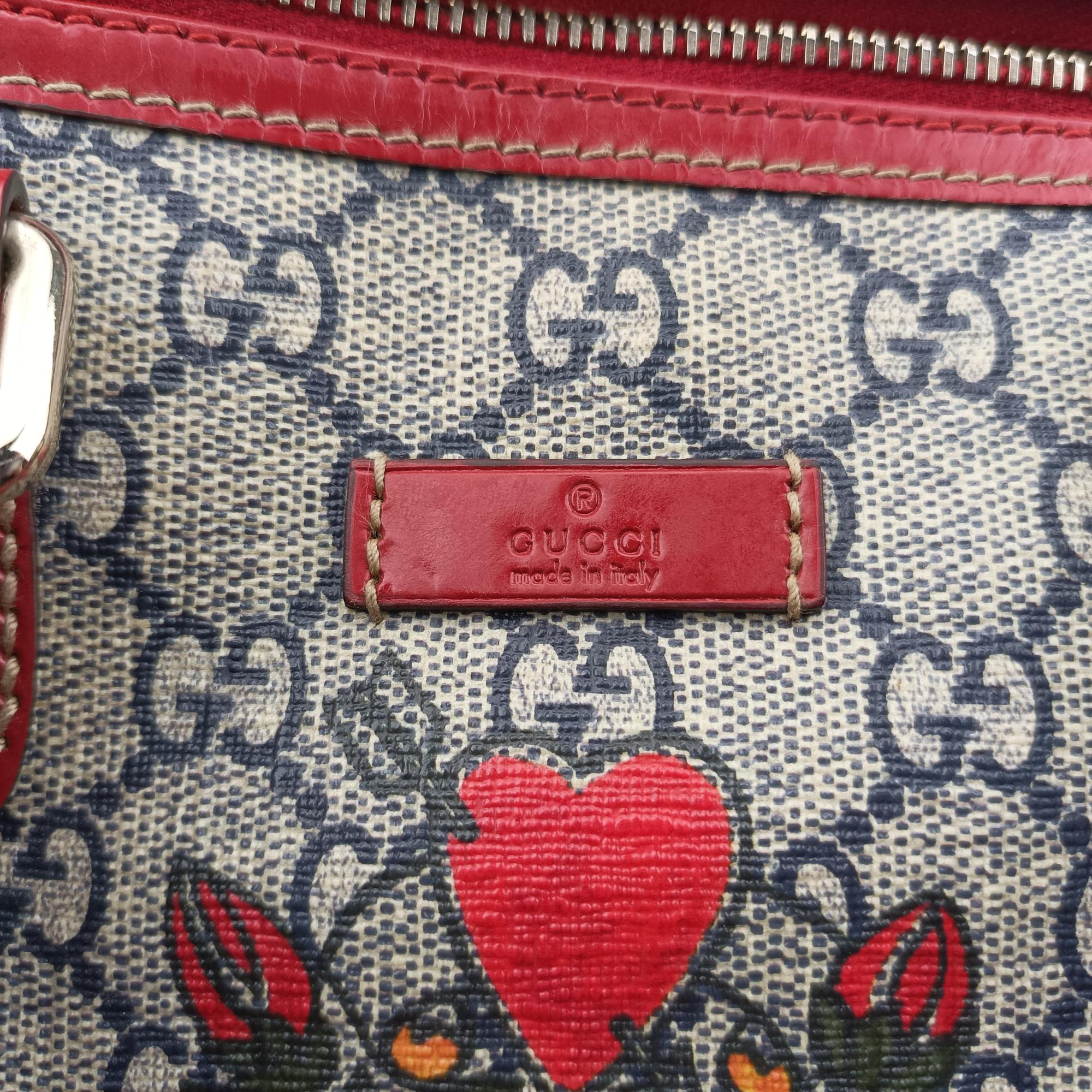 グッチ Gucci ボストンバッグ レディース GGスプリーム タトゥープリント ハートチャーム グレー PVCコーティングキャンバス×レザー 190257 H4183046