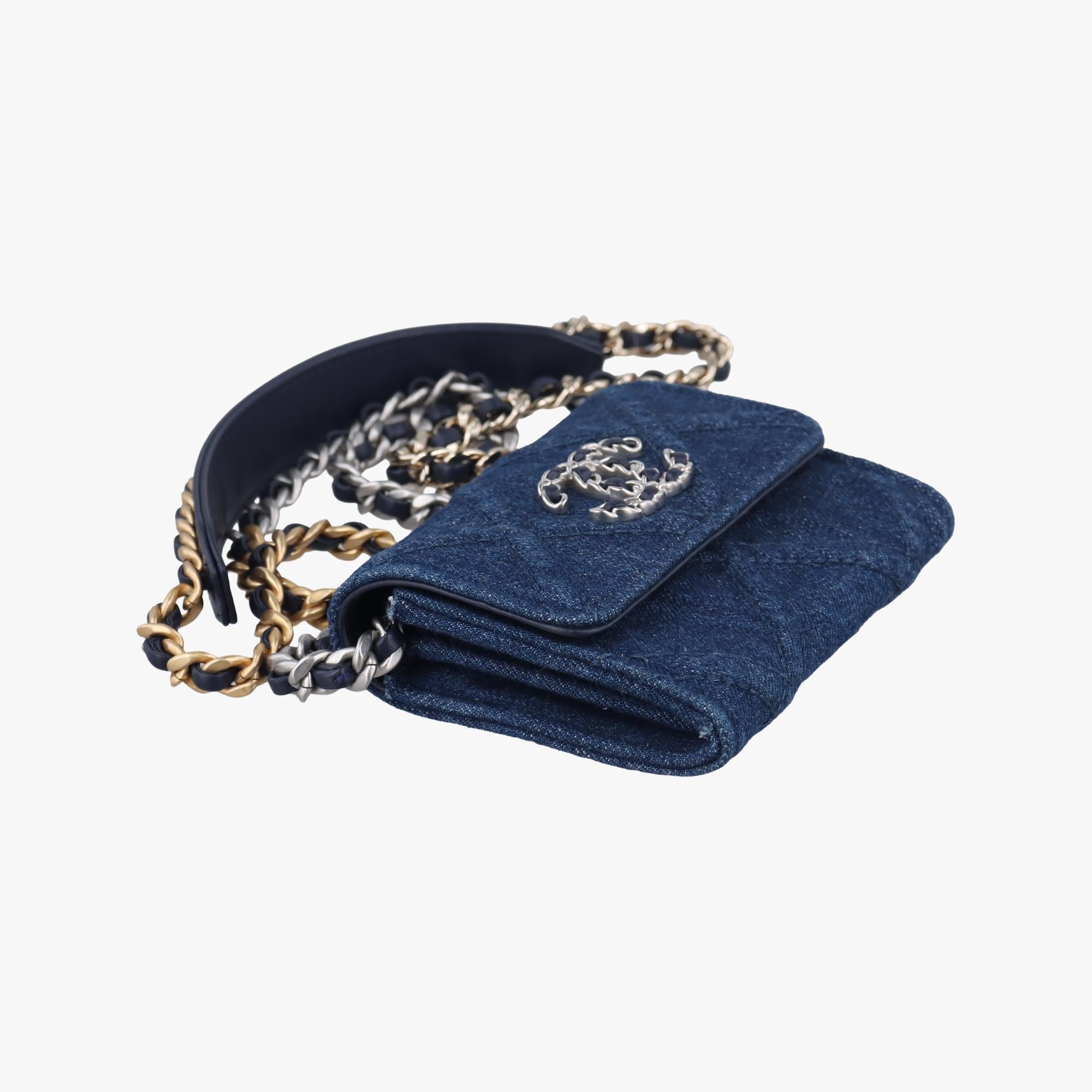 シャネル Chanel ショルダーバッグ レディース シャネル19 コインケース ミニマトラッセ ブルー デニム AP1787 31977661