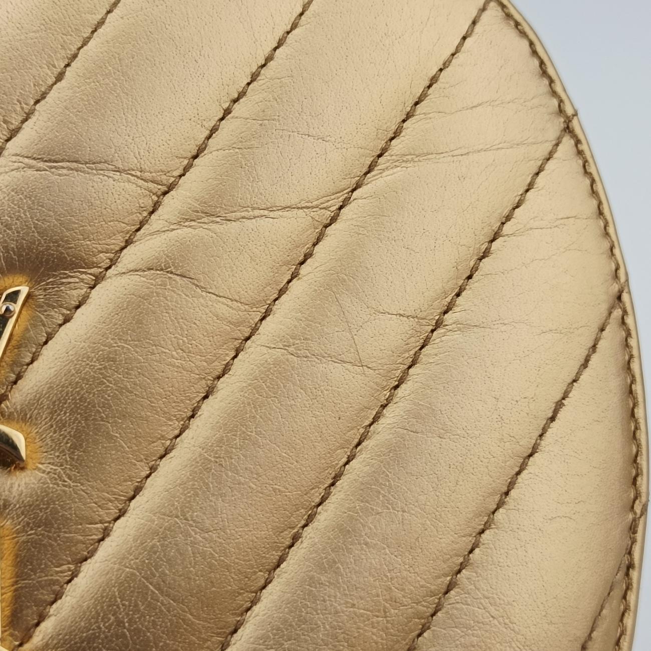 Love heart V stitch Golden Leather 446782 VLR446782.0716ラブハート Vステッチ ゴールド レザー 446782 VLR446782.0716